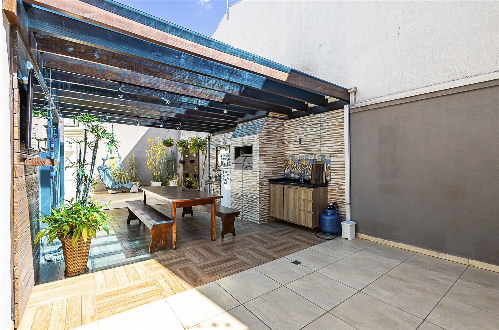 Casa à venda em Jardim Social, Curitiba — Imobiliária Andrade