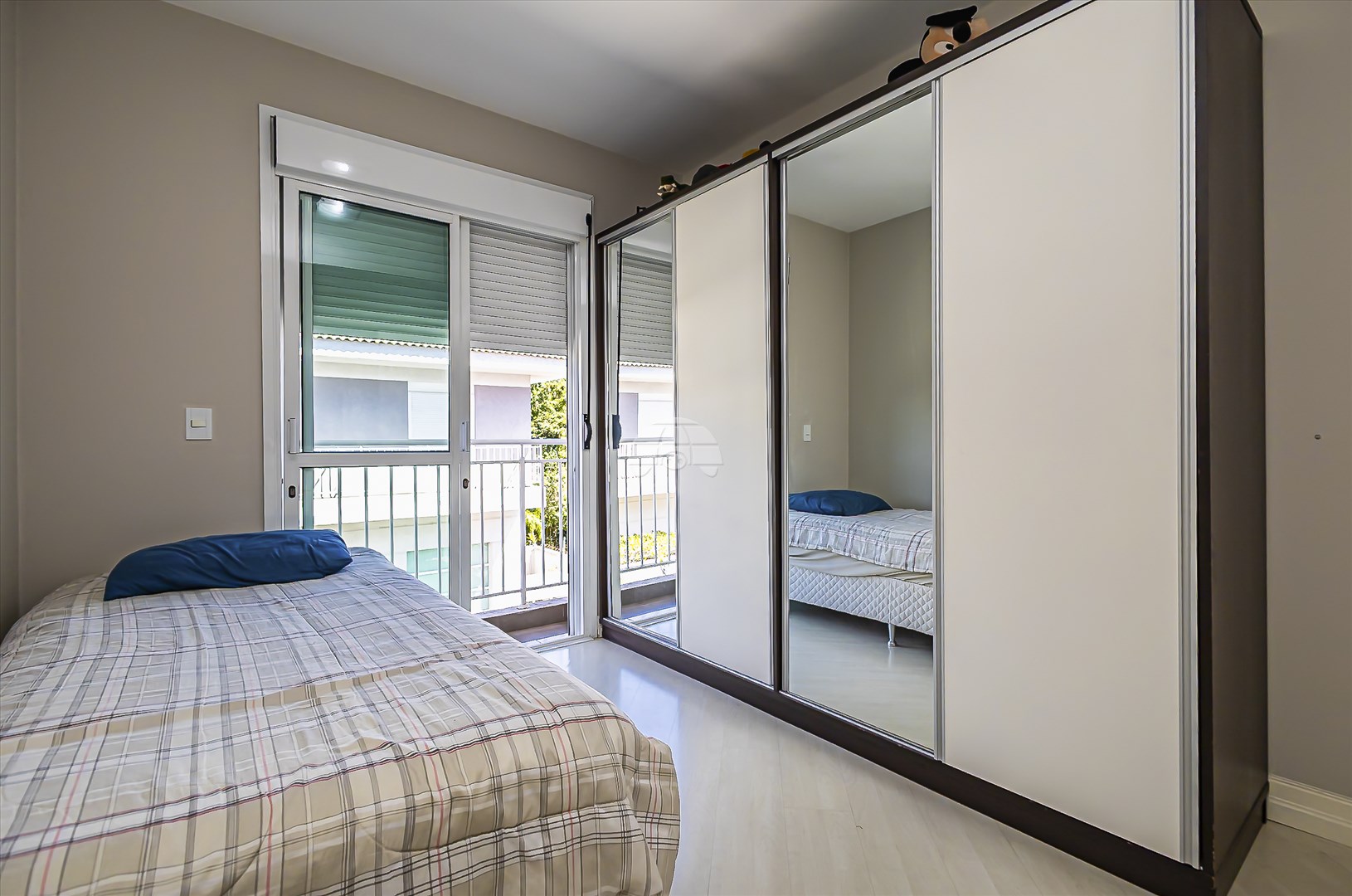 Casa à venda em Jardim Social, Curitiba — Imobiliária Andrade
