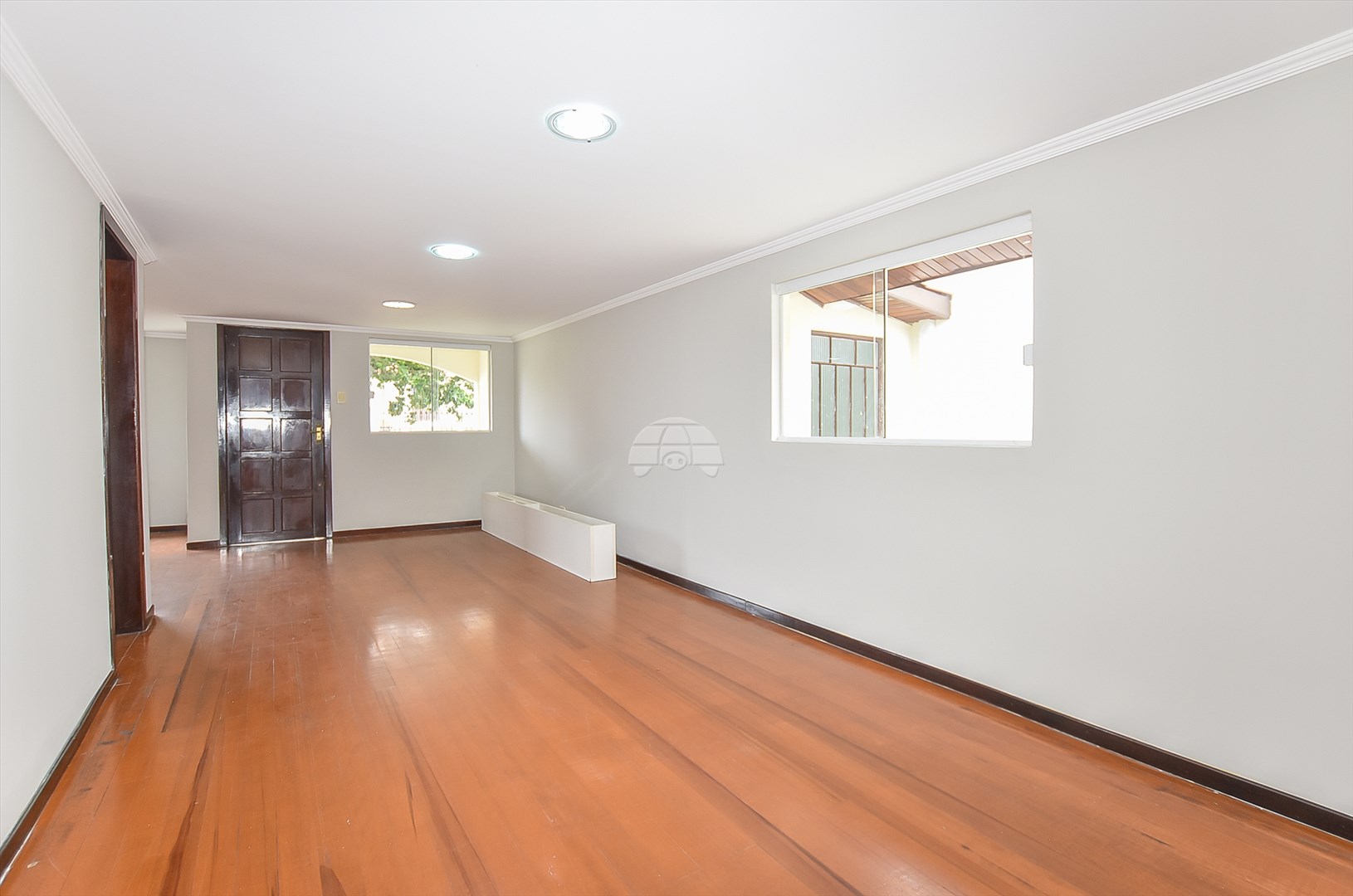 Casa à venda em Capão Raso, Curitiba — Galvão Vendas - Imóveis a venda em Curitiba