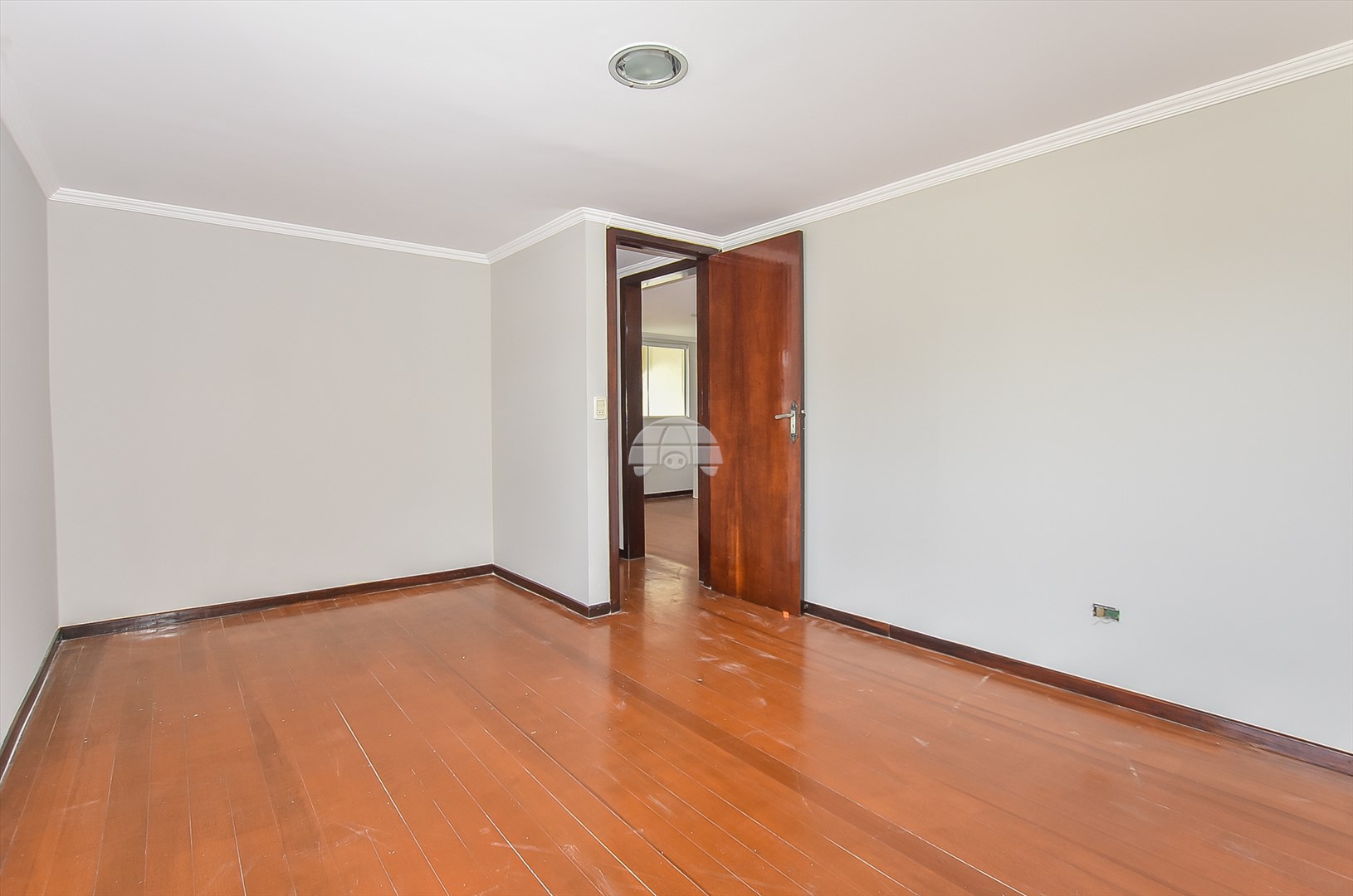 Casa à venda em Capão Raso, Curitiba — Galvão Vendas - Imóveis a venda em Curitiba