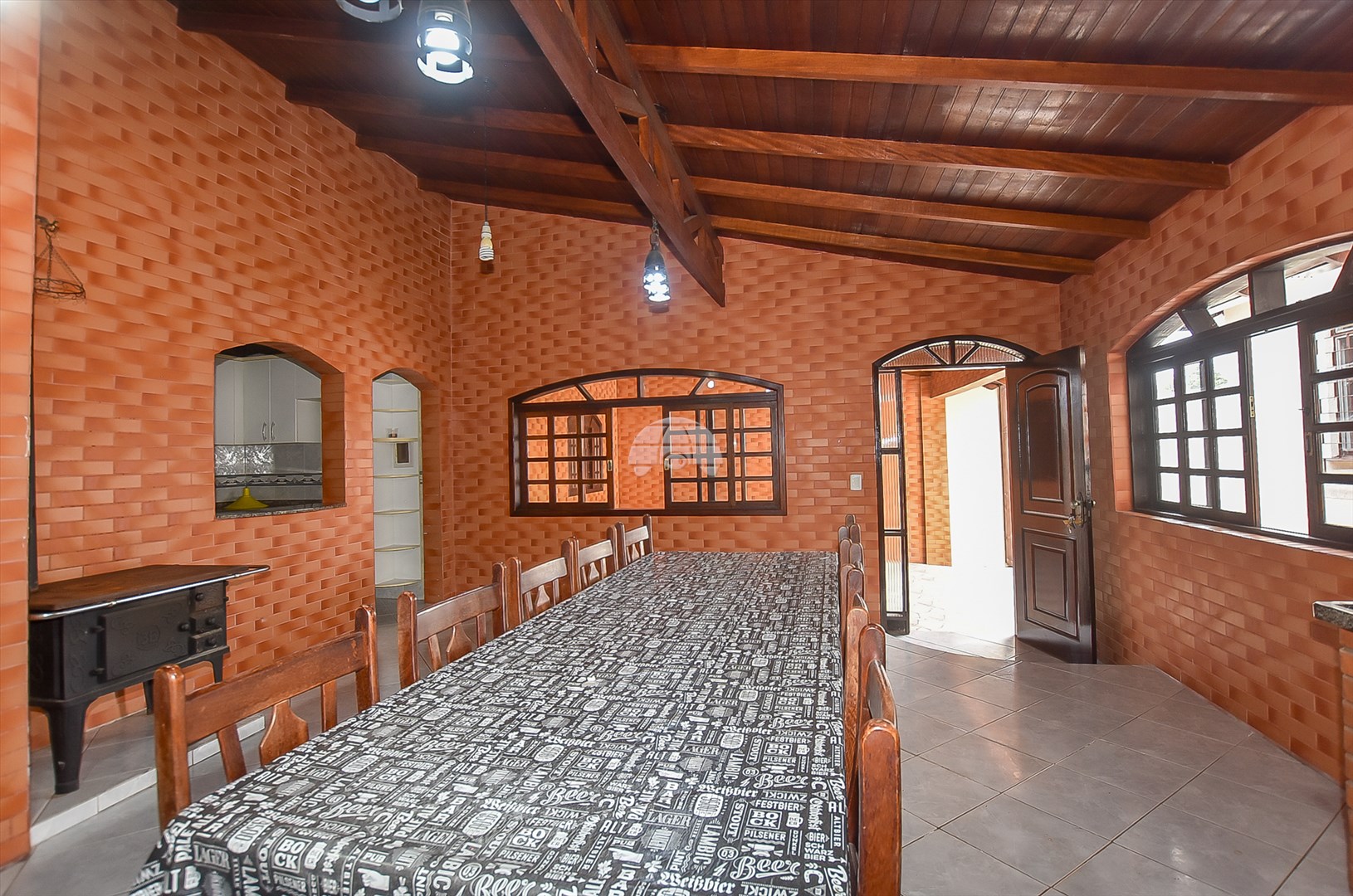 Casa à venda em Capão Raso, Curitiba — Galvão Vendas - Imóveis a venda em Curitiba