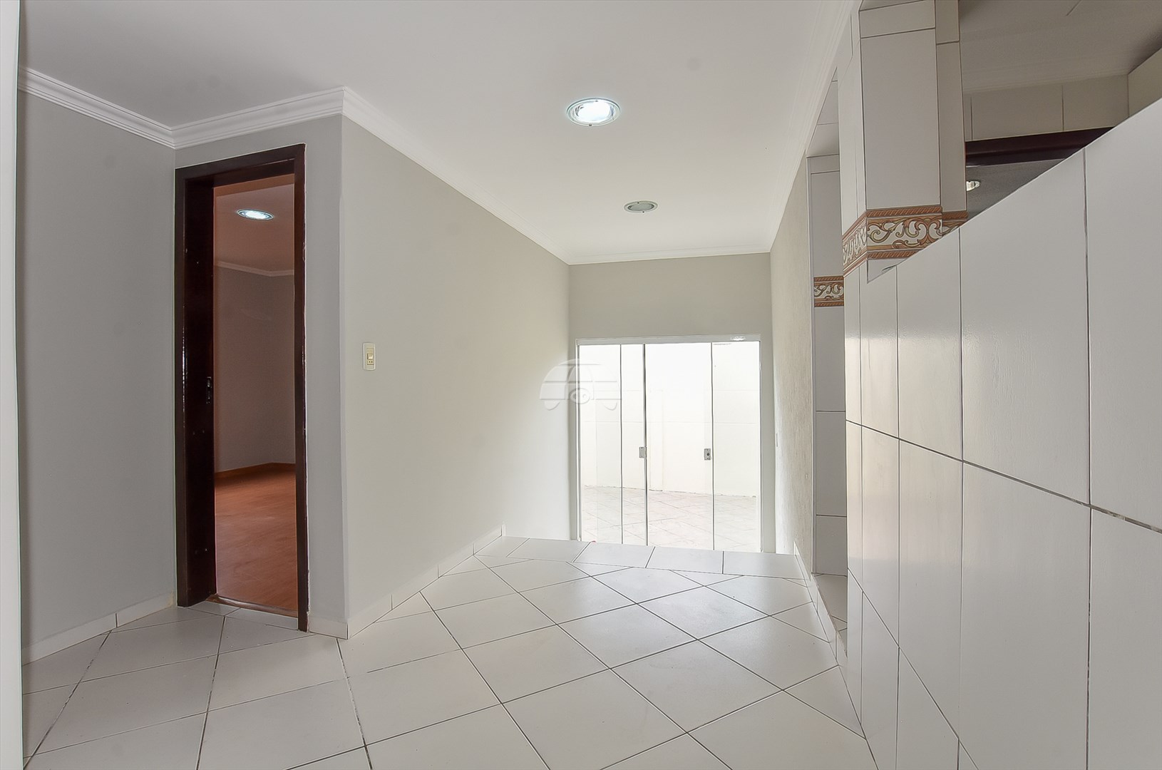 Casa à venda em Capão Raso, Curitiba — Galvão Vendas - Imóveis a venda em Curitiba