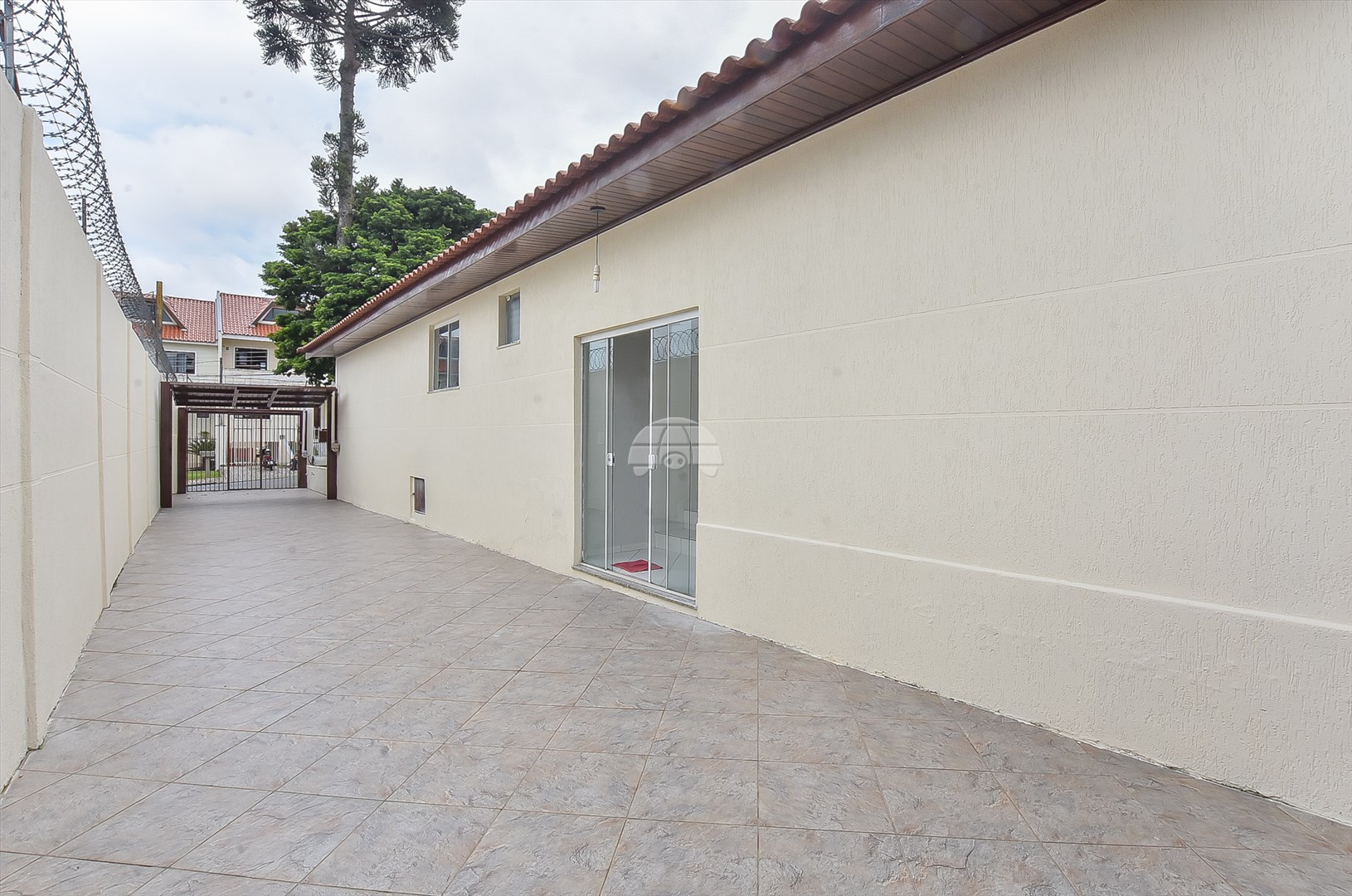 Casa à venda em Capão Raso, Curitiba — Galvão Vendas - Imóveis a venda em Curitiba
