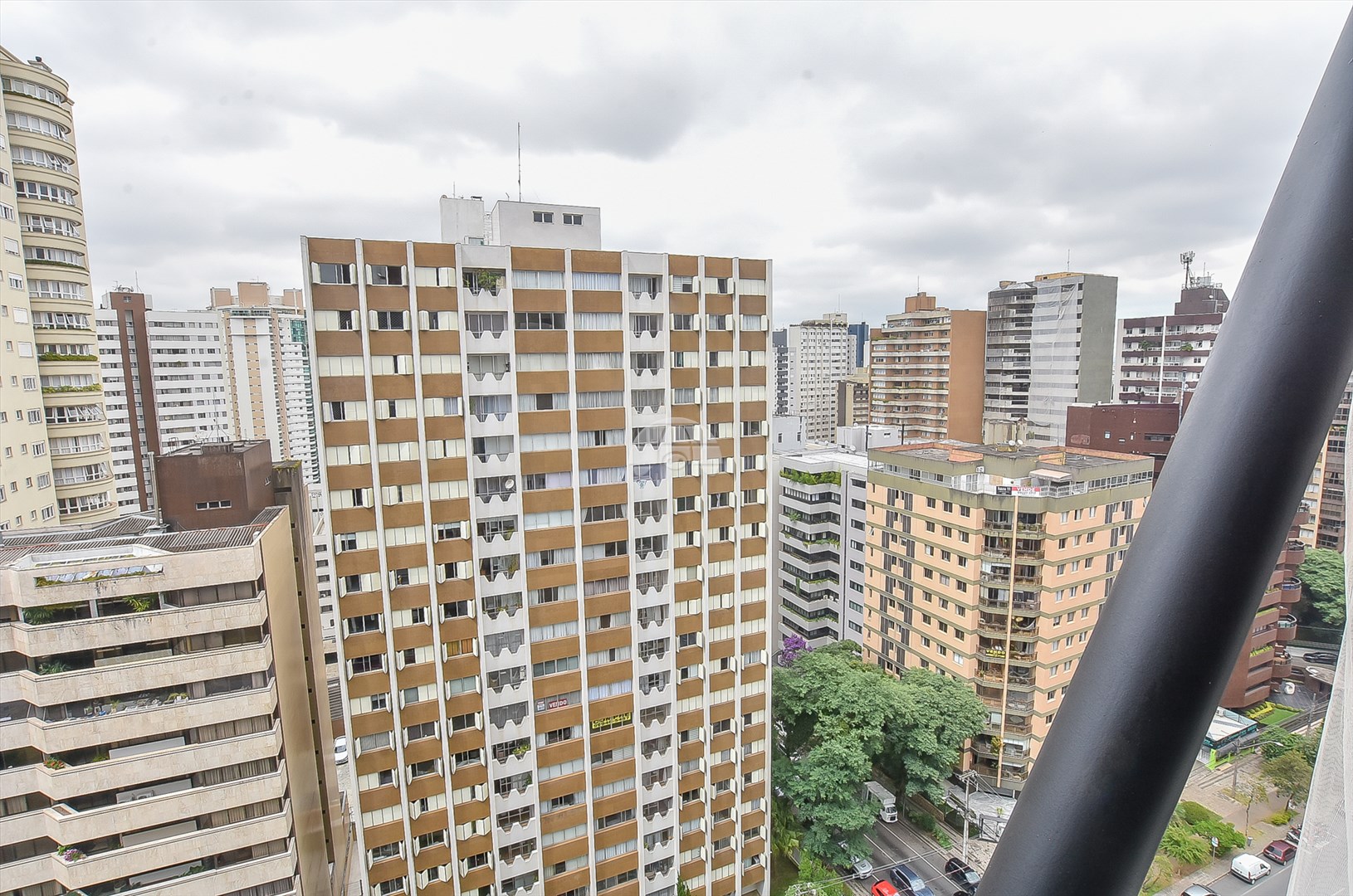 Sala/Conjunto Comercial à venda em Batel, Curitiba — Portal Chave Fácil
