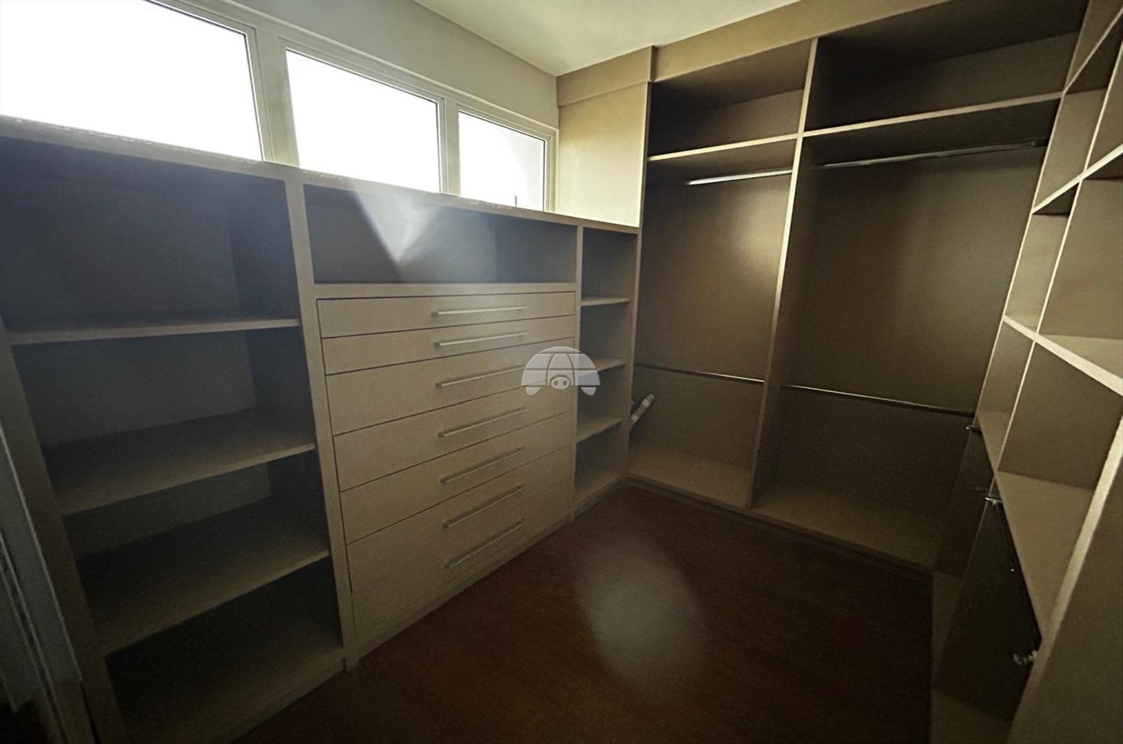 Casa à venda em Santa Cândida, Curitiba — Galvão Vendas - Imóveis a venda em Curitiba