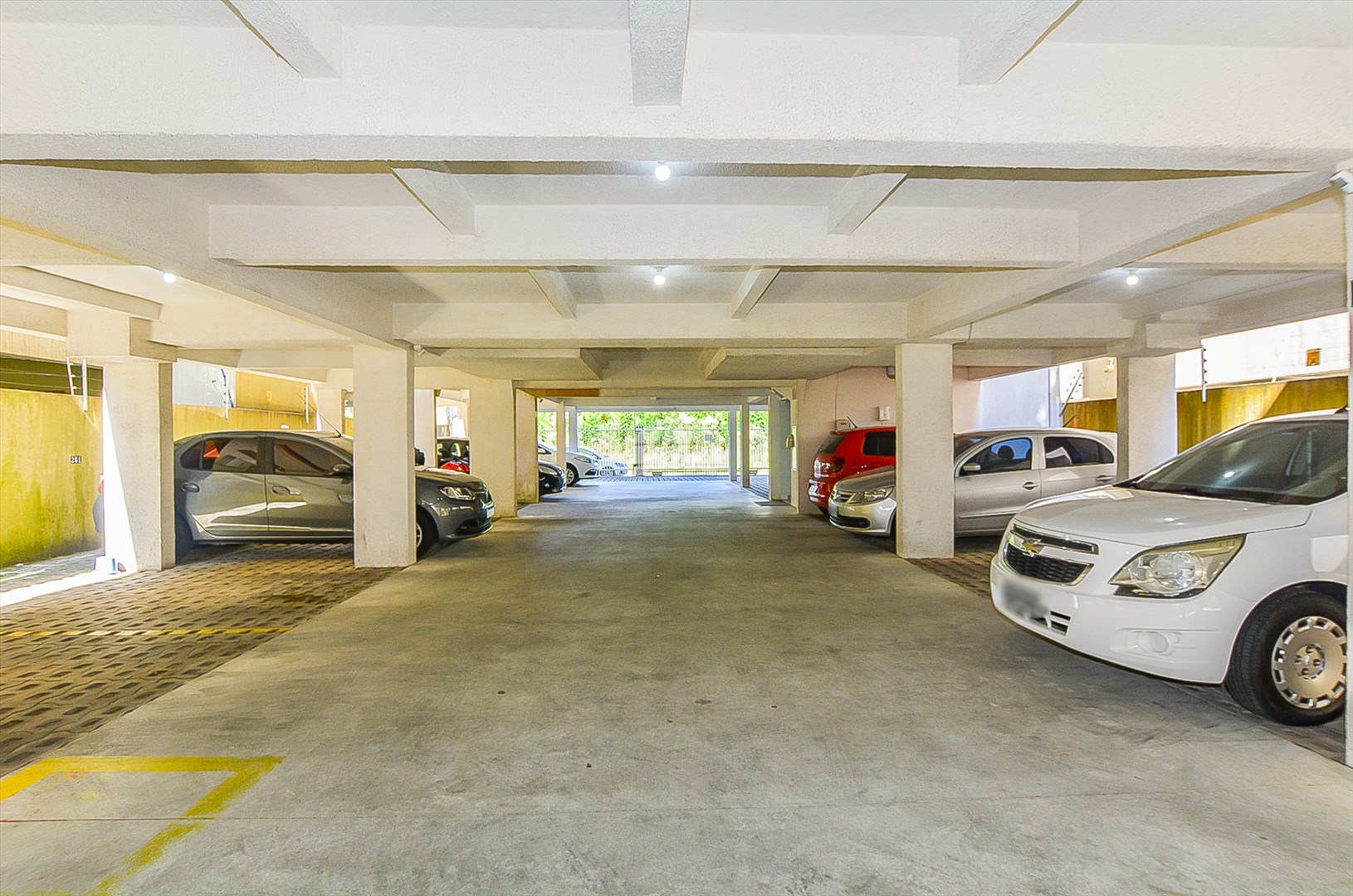 Apartamento à venda em Iná, São José dos Pinhais — MAFI ADMINISTRADORA DE IMOVEIS LTDA