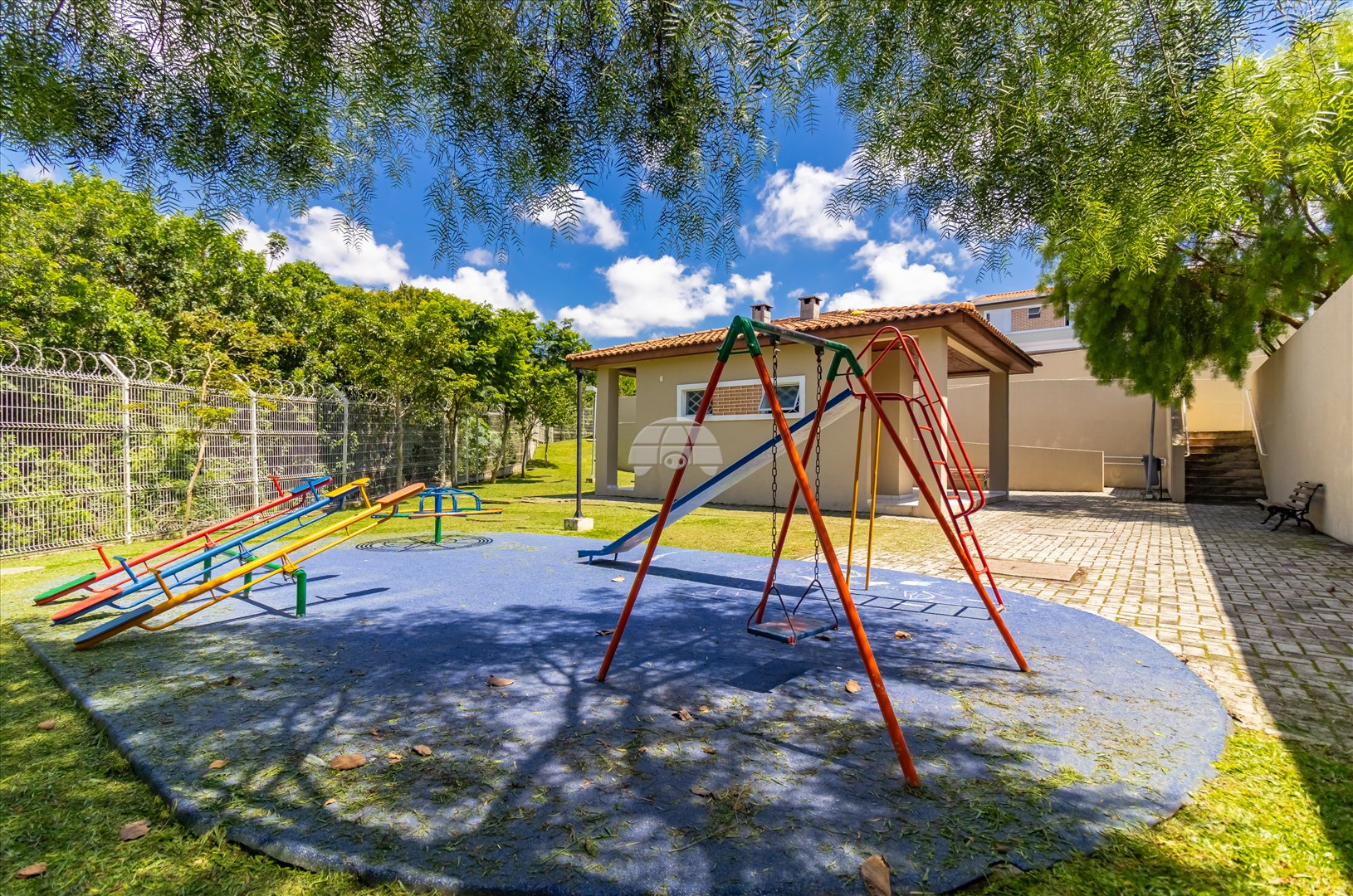 Casa à venda em Xaxim, Curitiba — Imobiliária Andrade