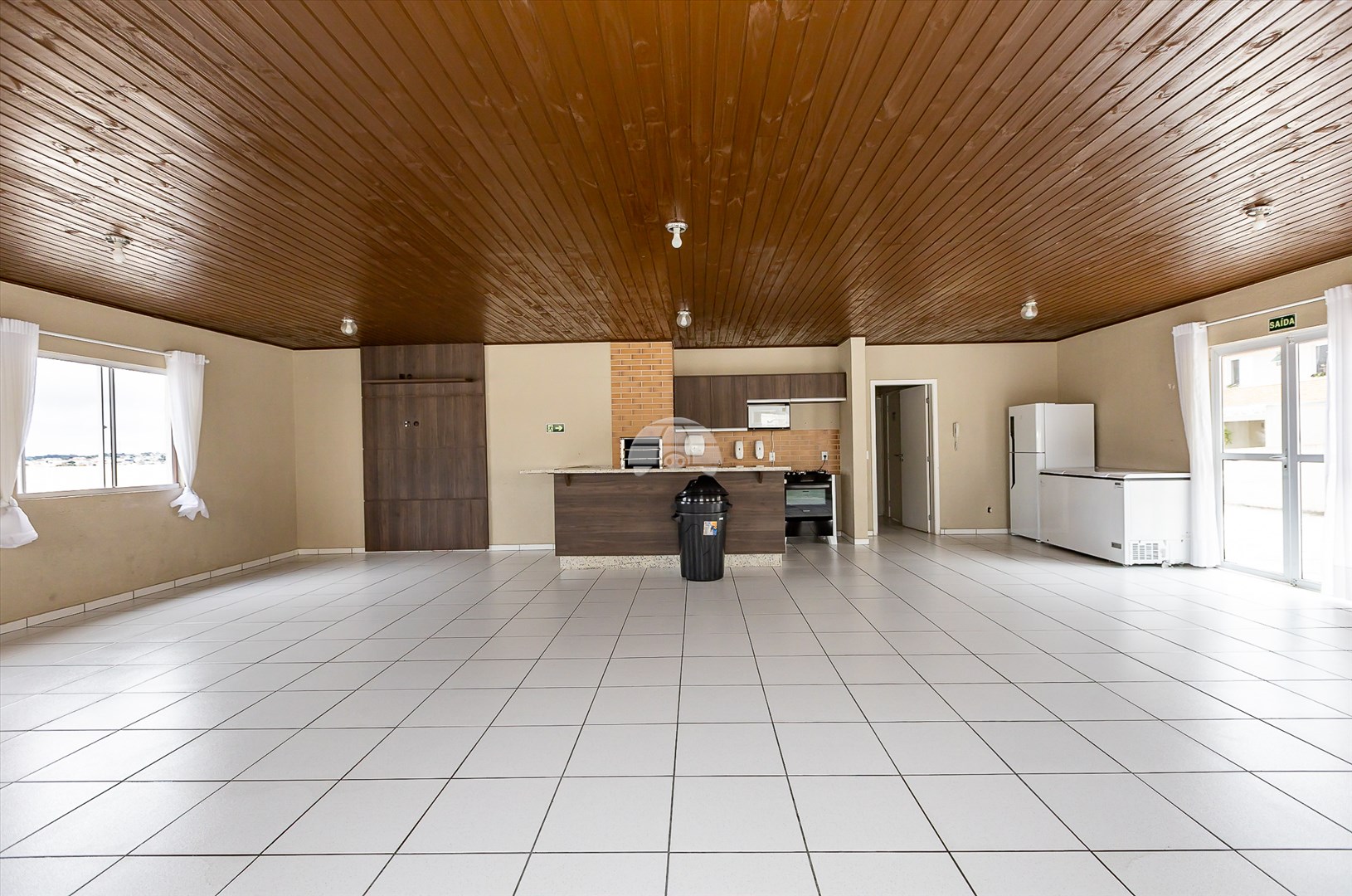 Casa à venda em Xaxim, Curitiba — Imobiliária Andrade