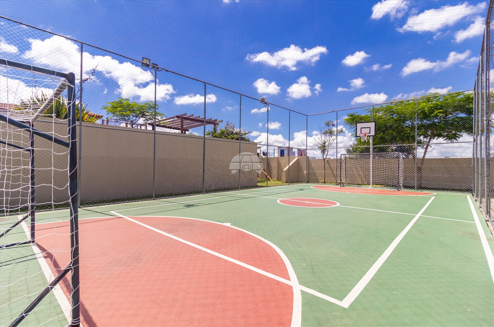 Casa à venda em Xaxim, Curitiba — Imobiliária Andrade