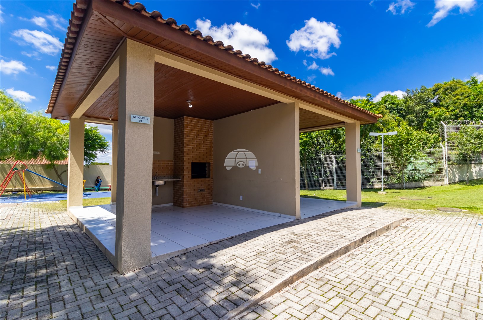 Casa à venda em Xaxim, Curitiba — Imobiliária Andrade