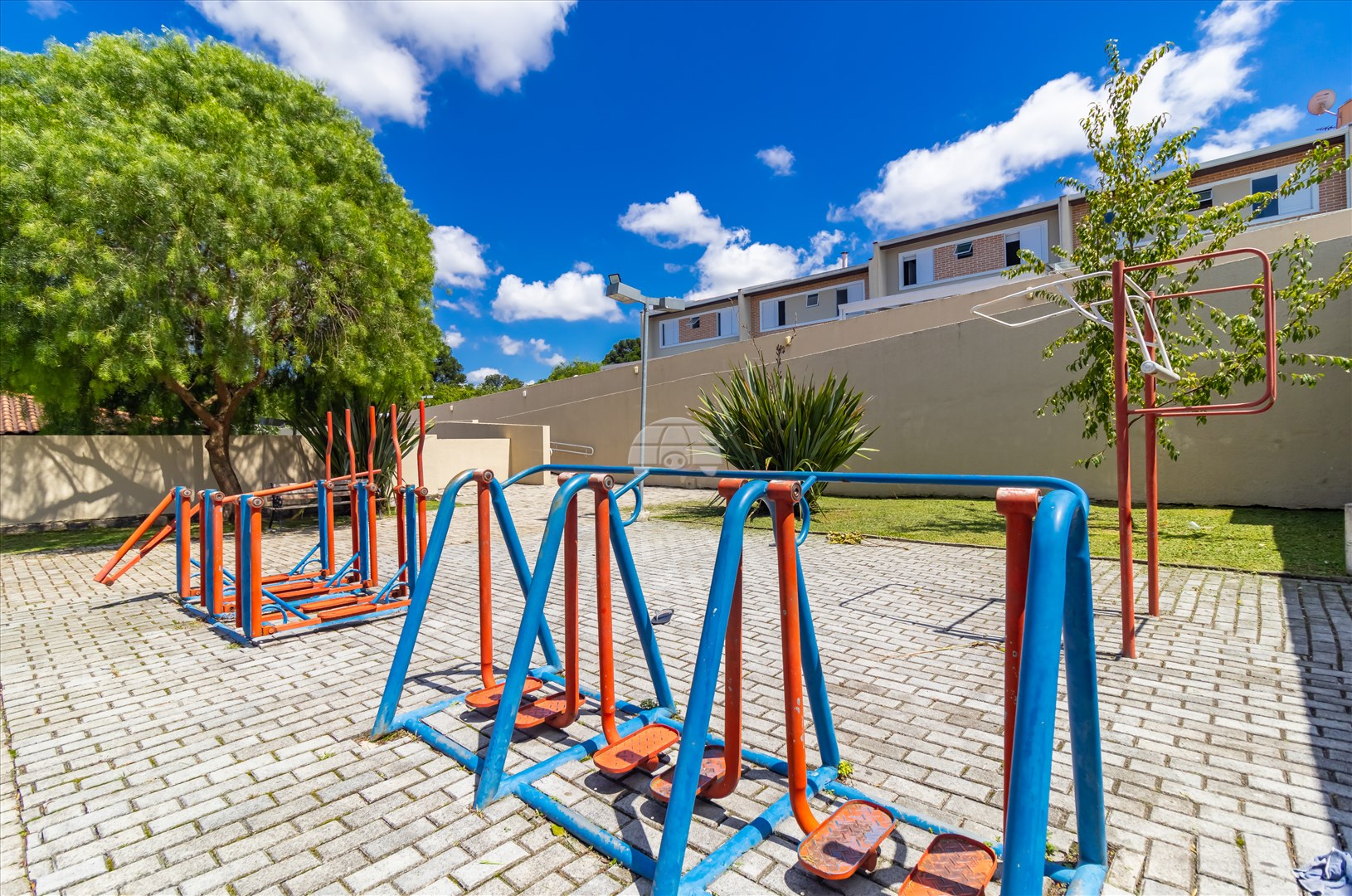 Casa à venda em Xaxim, Curitiba — Imobiliária Andrade