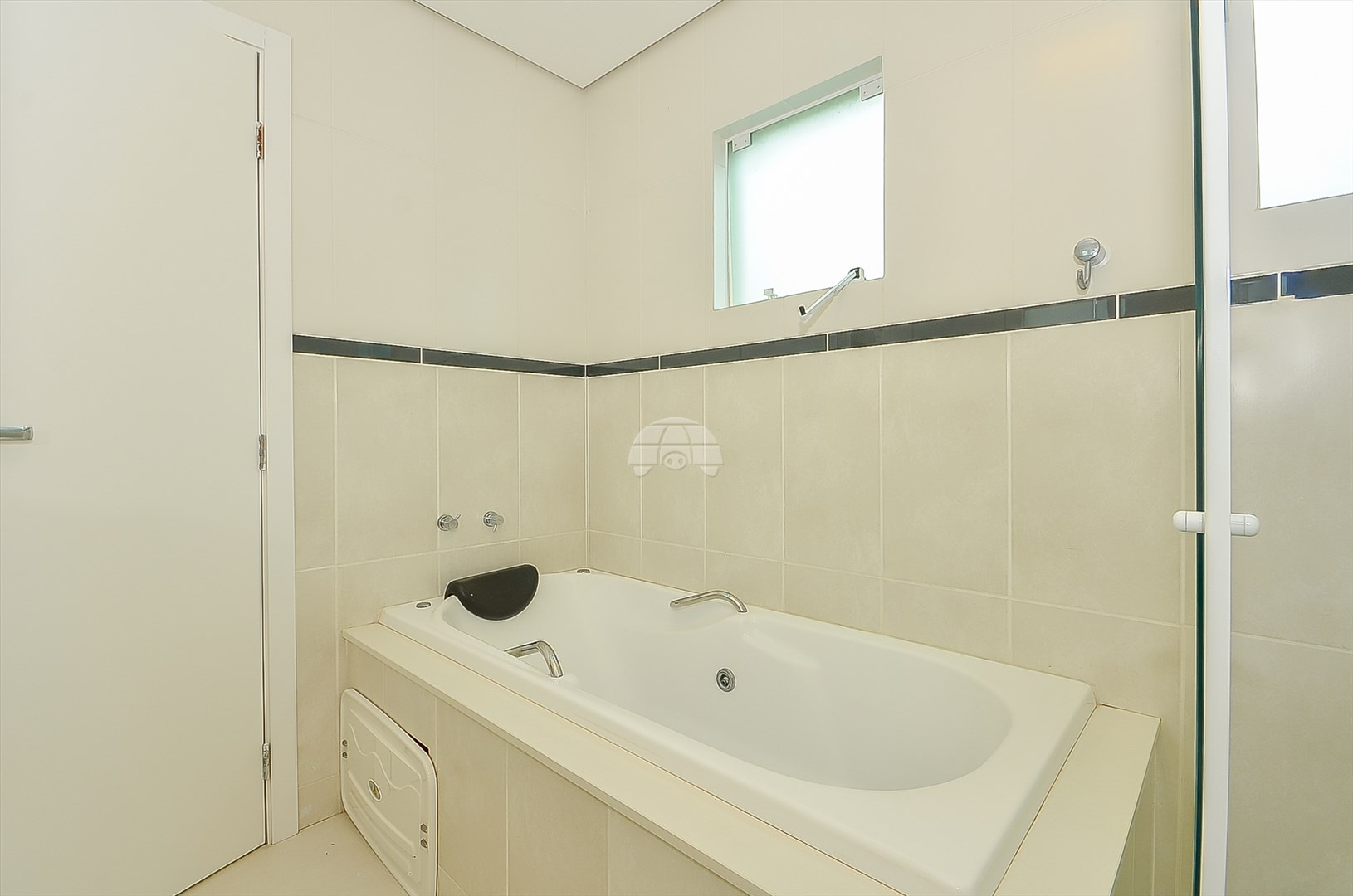 Casa à venda em Jardim Social, Curitiba — Imobiliária Andrade