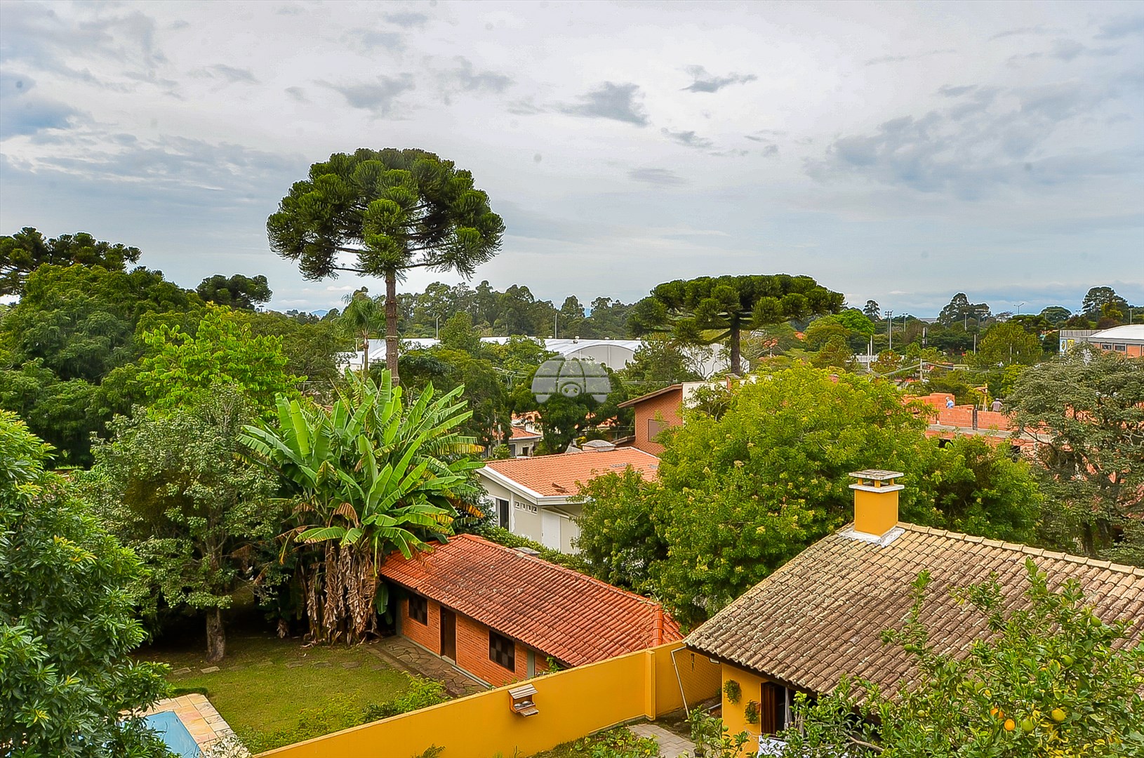 Casa à venda em Jardim Social, Curitiba — Imobiliária Andrade