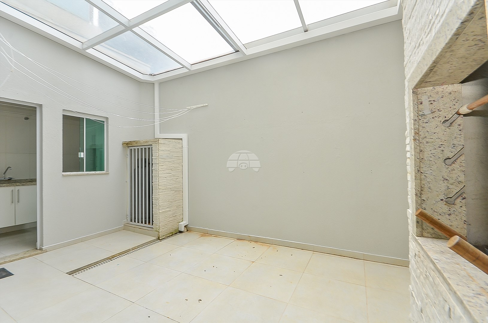 Casa à venda em Jardim Social, Curitiba — Imobiliária Andrade