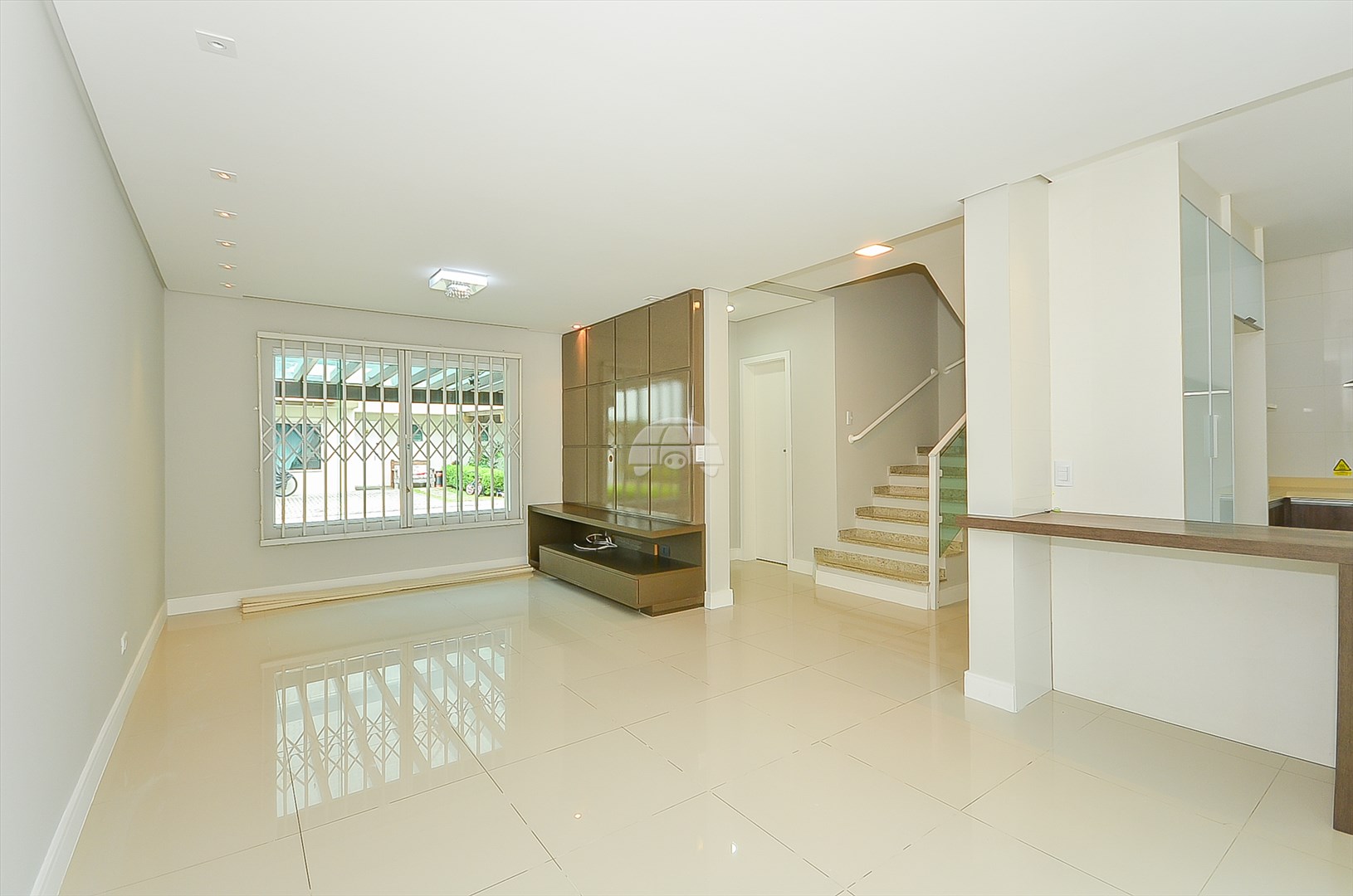 Casa à venda em Jardim Social, Curitiba — Imobiliária Andrade