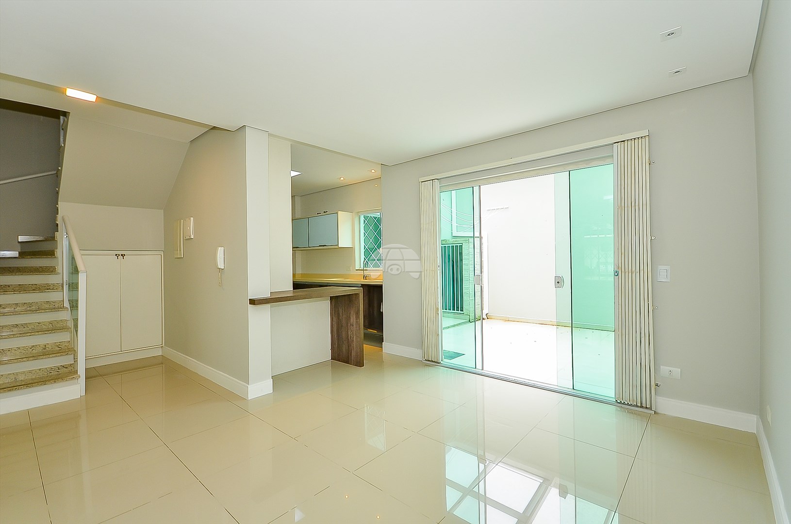 Casa à venda em Jardim Social, Curitiba — Imobiliária Andrade