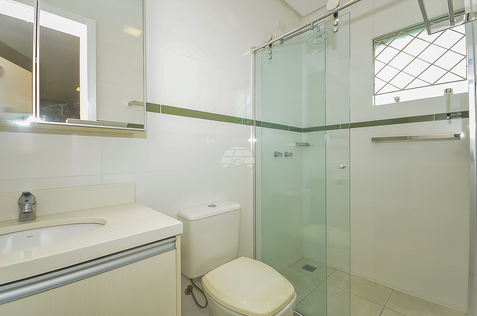 Casa à venda em Jardim Social, Curitiba — Imobiliária Andrade