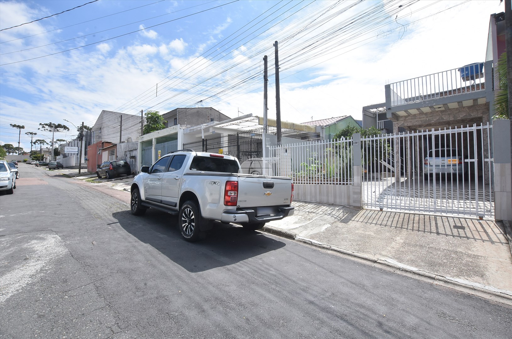 Casa à venda em Pinheirinho, Curitiba — Imobiliária Andrade