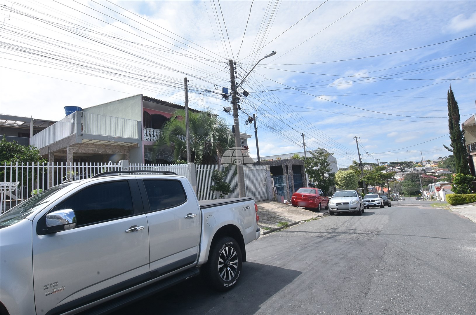 Casa à venda em Pinheirinho, Curitiba — Imobiliária Andrade