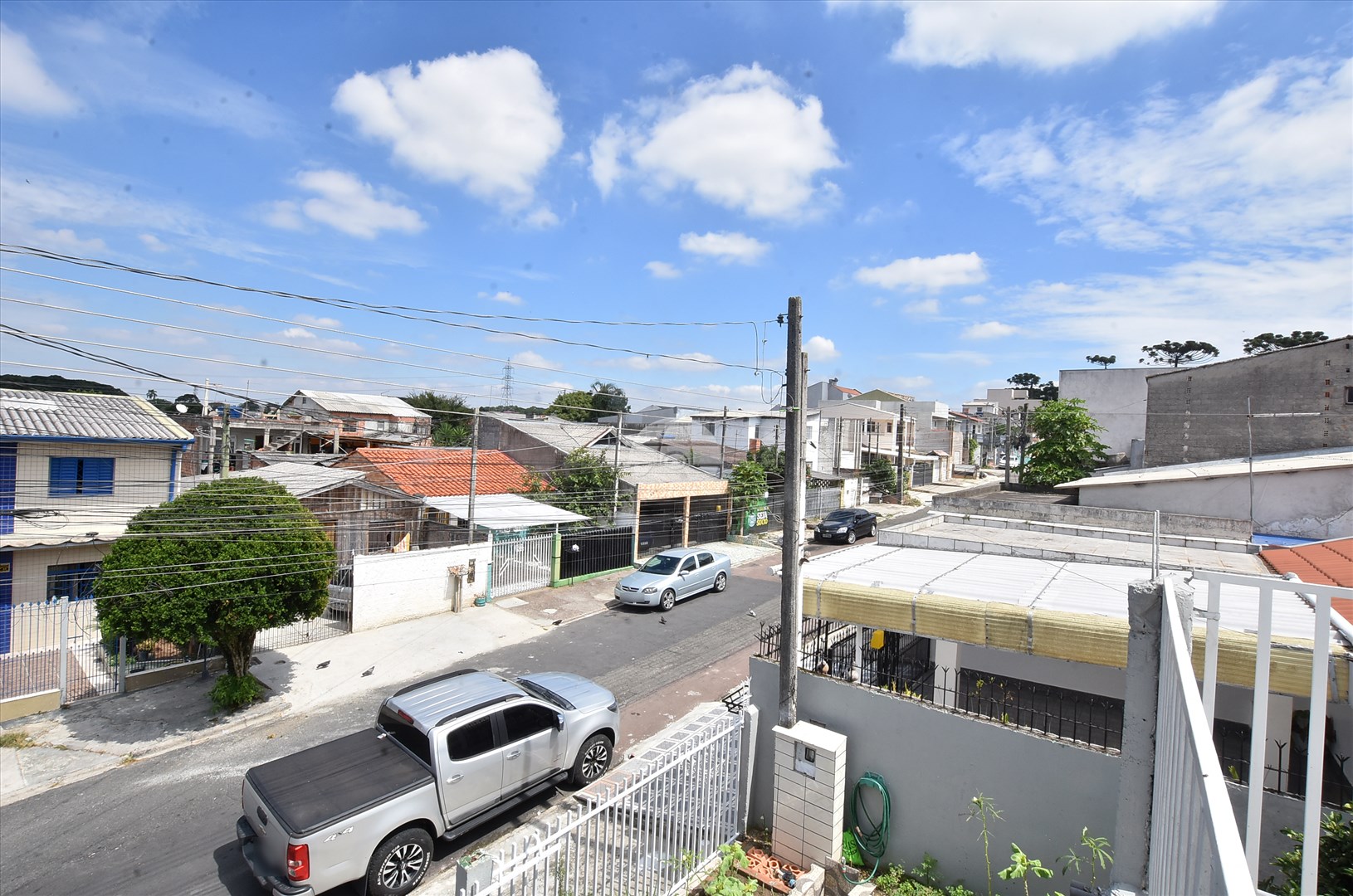 Casa à venda em Pinheirinho, Curitiba — Imobiliária Andrade