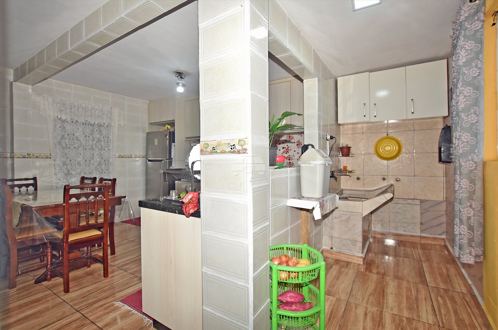 Casa à venda em Pinheirinho, Curitiba — Imobiliária Andrade