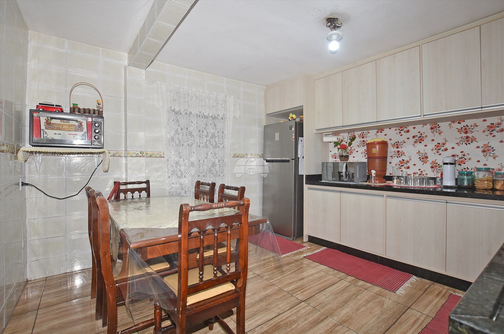 Casa à venda em Pinheirinho, Curitiba — Imobiliária Andrade
