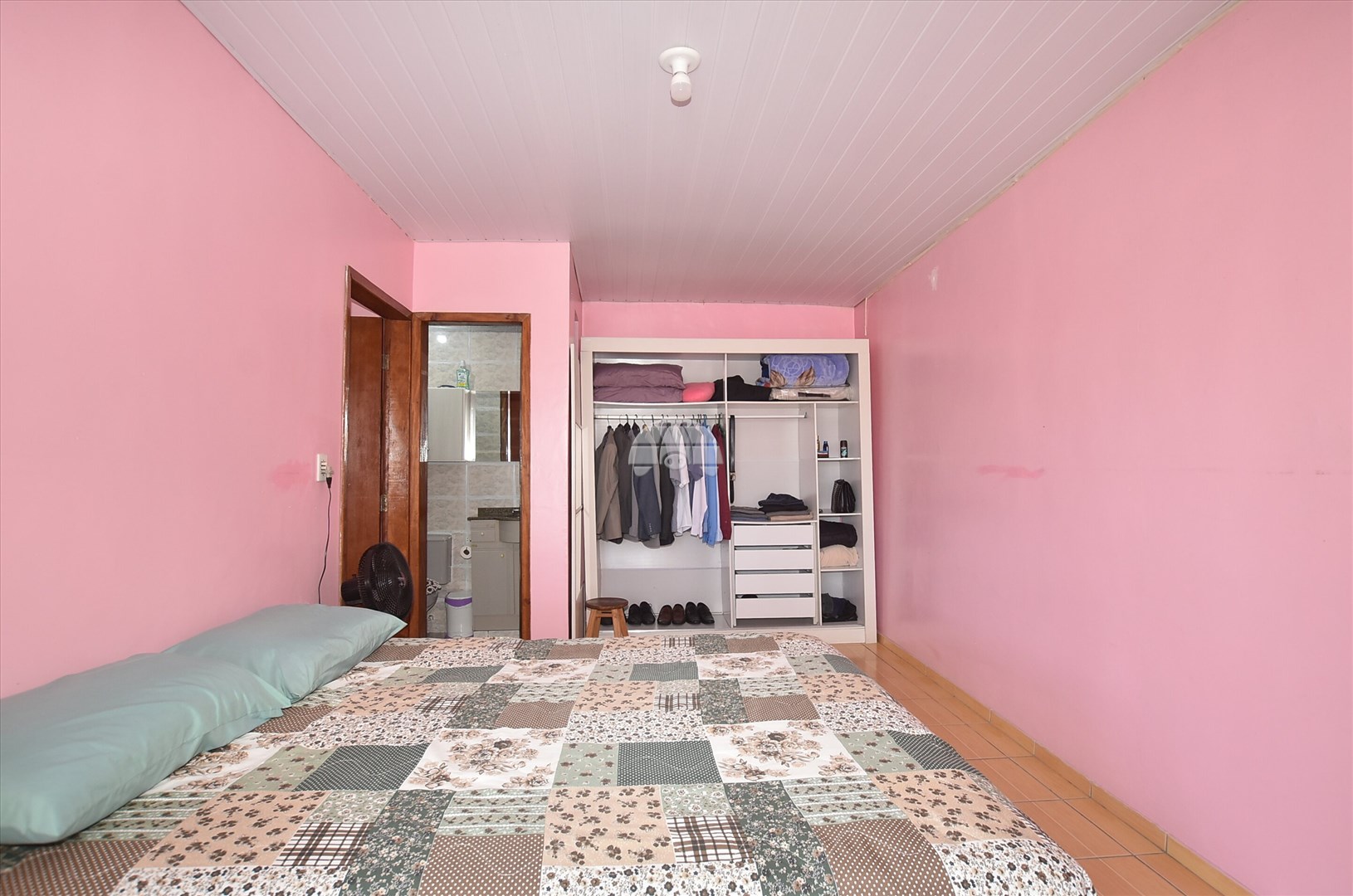 Casa à venda em Pinheirinho, Curitiba — Imobiliária Andrade