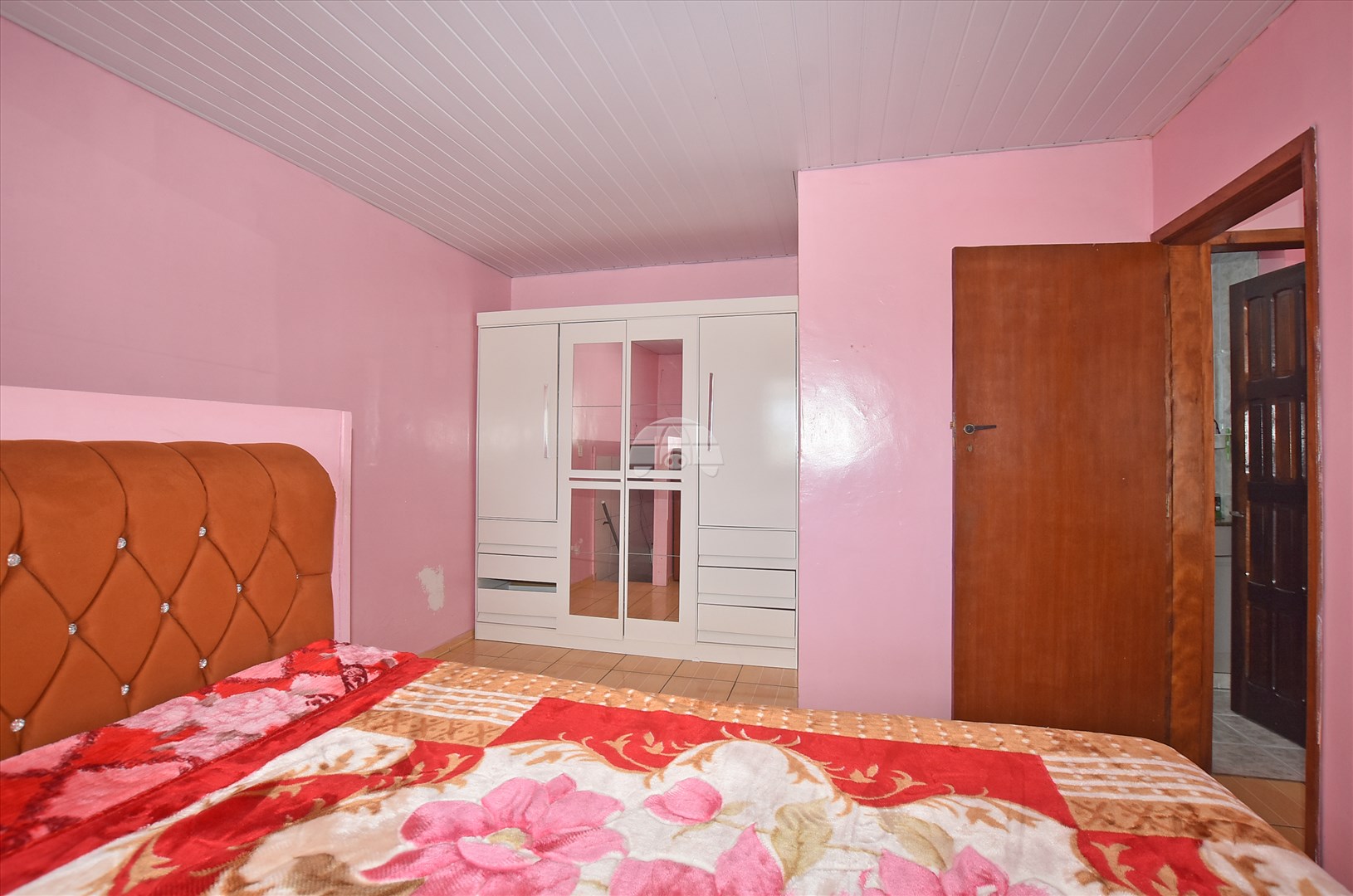 Casa à venda em Pinheirinho, Curitiba — Imobiliária Andrade