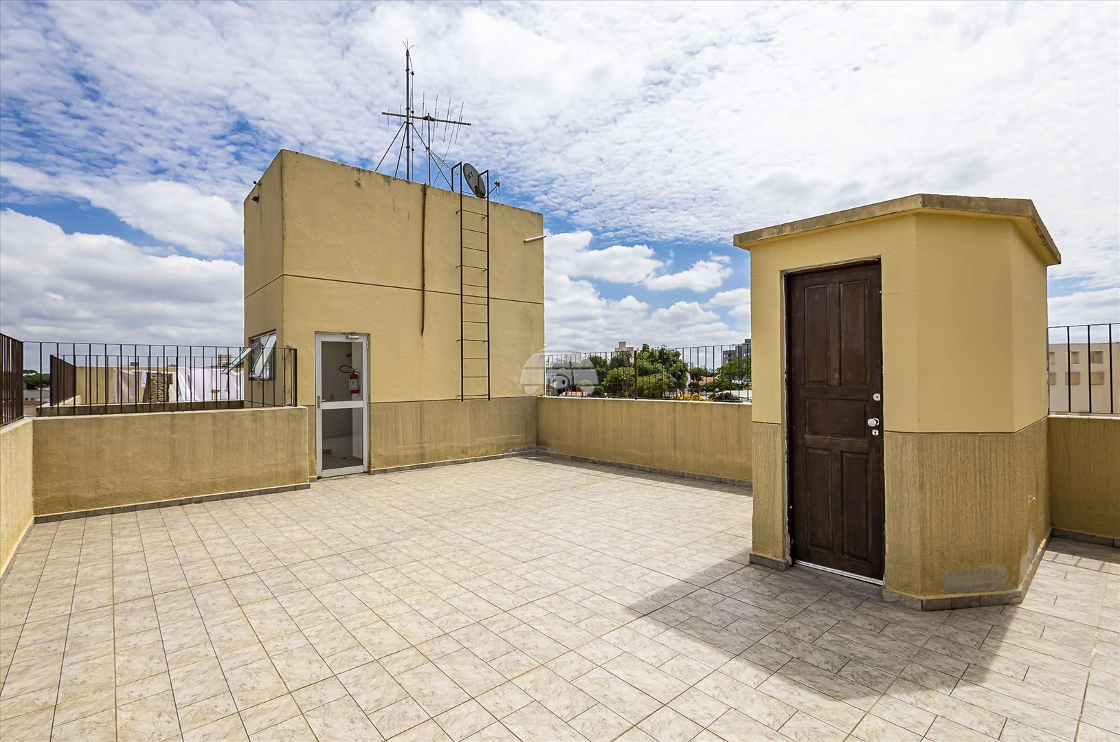 Apartamento à venda em Portão, Curitiba — MAFI ADMINISTRADORA DE IMOVEIS LTDA