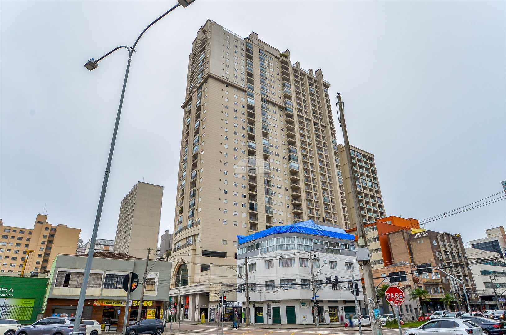 Apartamento à venda em Centro, Curitiba — Portal Chave Fácil