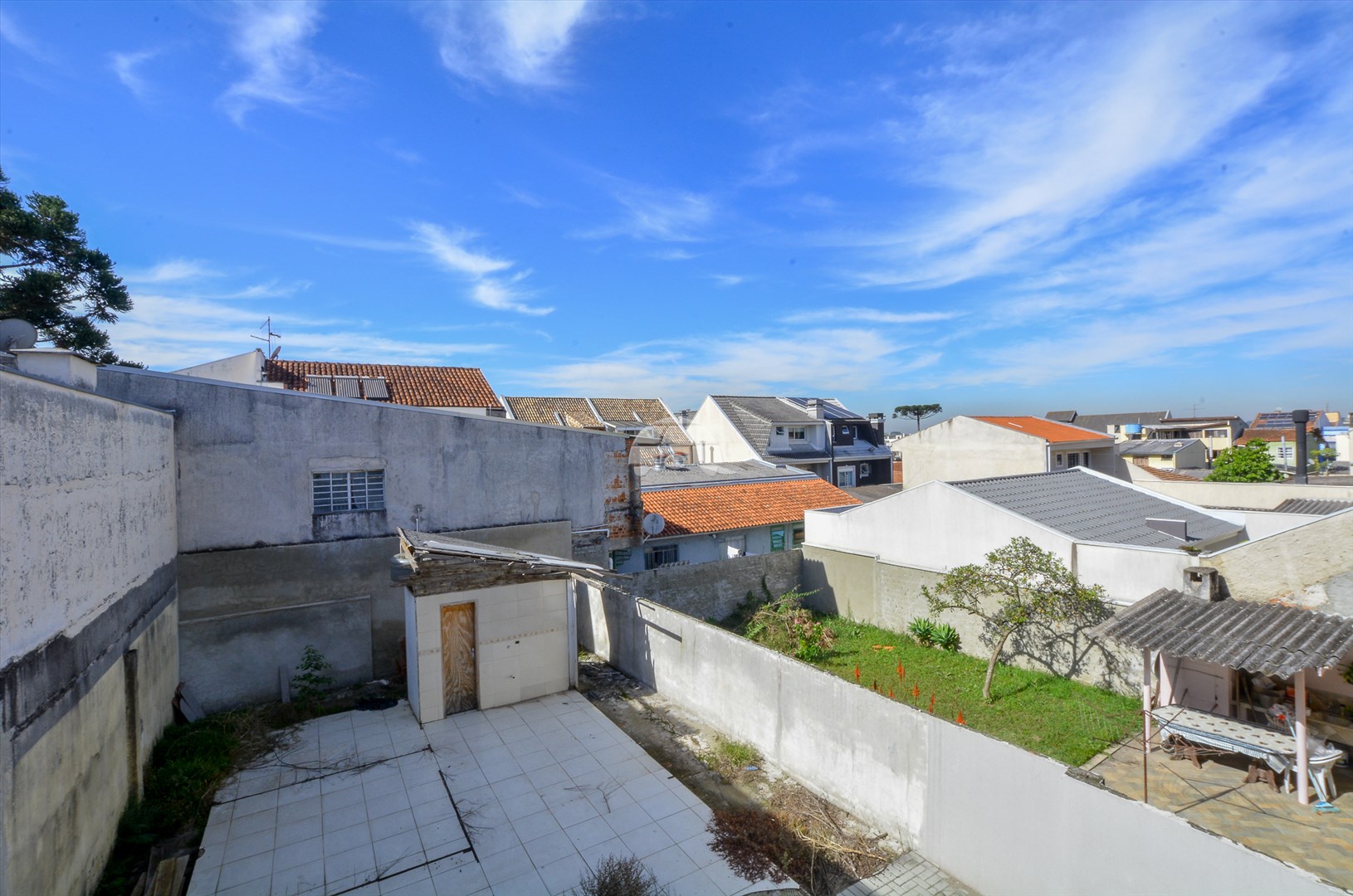 Casa à venda em Jardim Das Américas, Curitiba — GOMES CONSULTOR IMOBILIARIO LTDA.