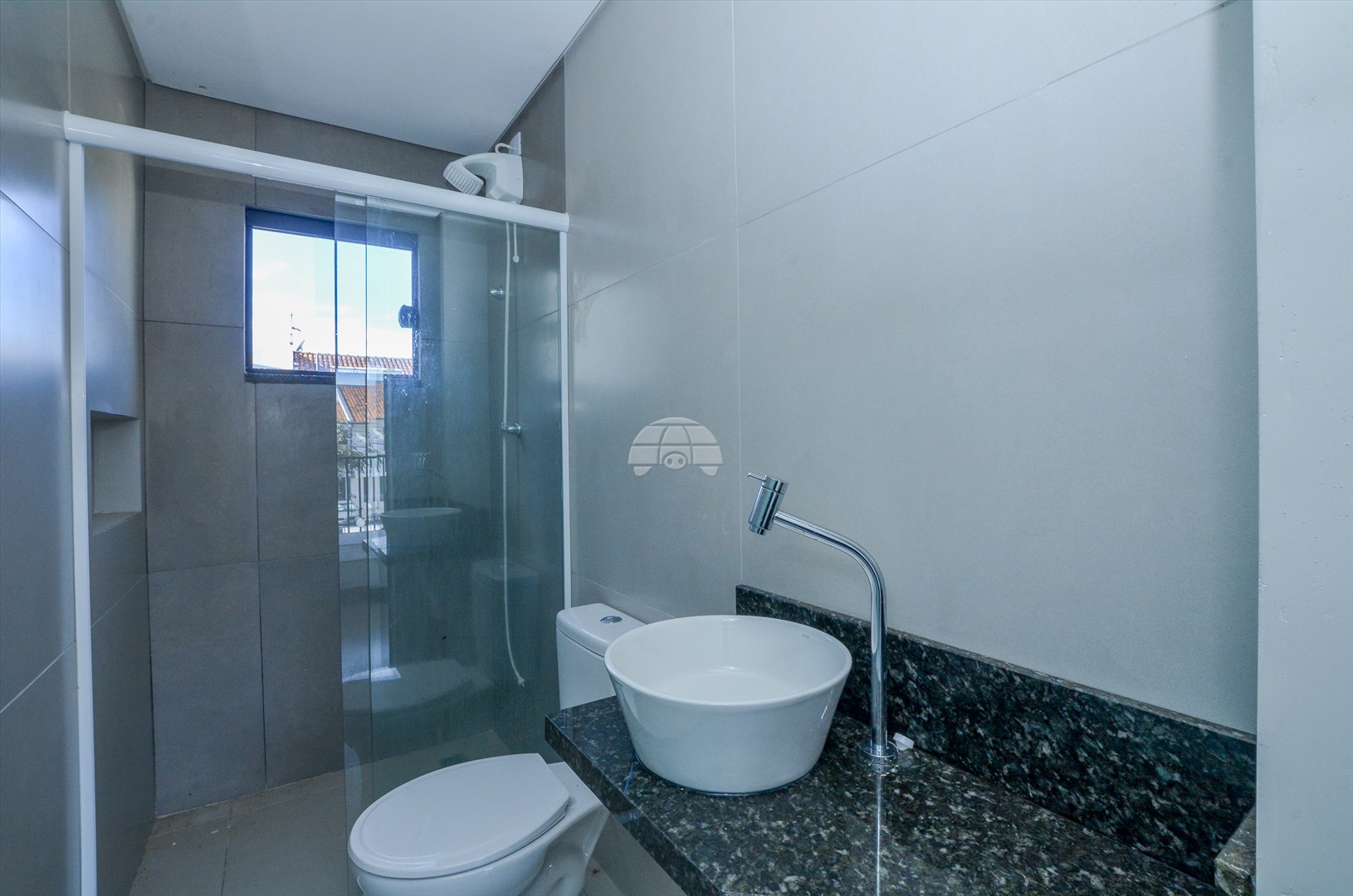 Casa à venda em Jardim Das Américas, Curitiba — GOMES CONSULTOR IMOBILIARIO LTDA.