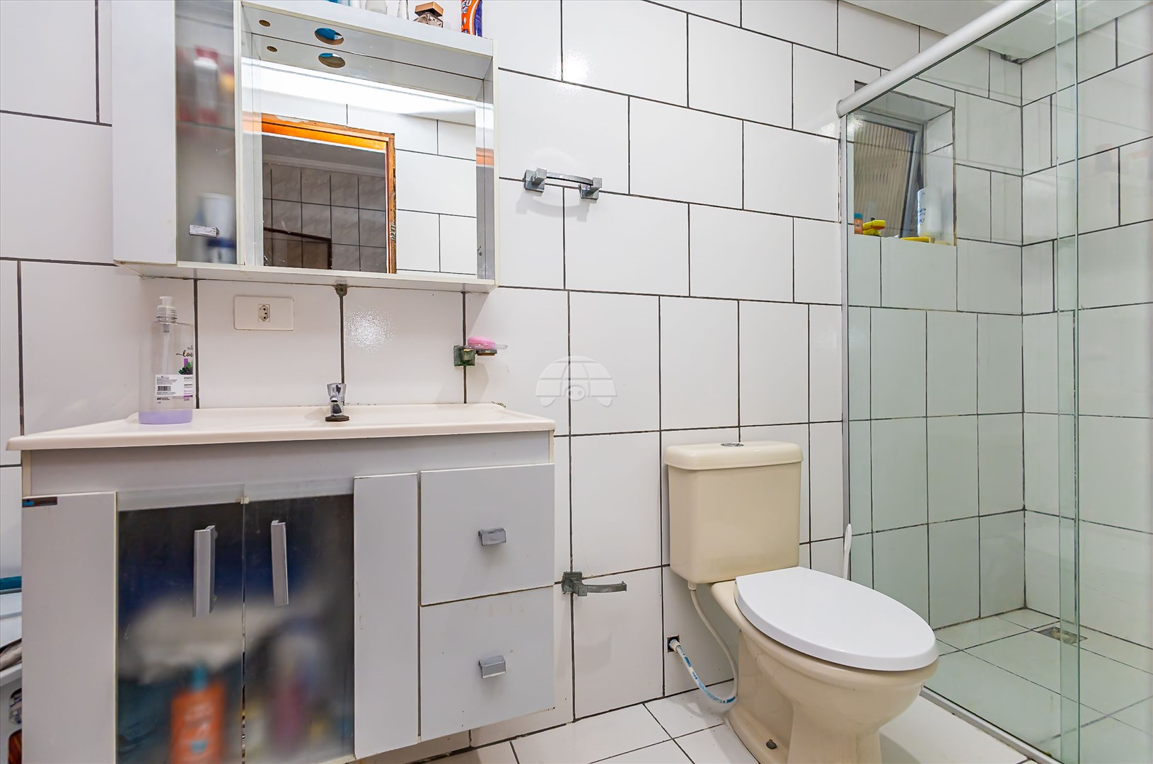 Casa à venda em Guaíra, Curitiba — TESTE 12342