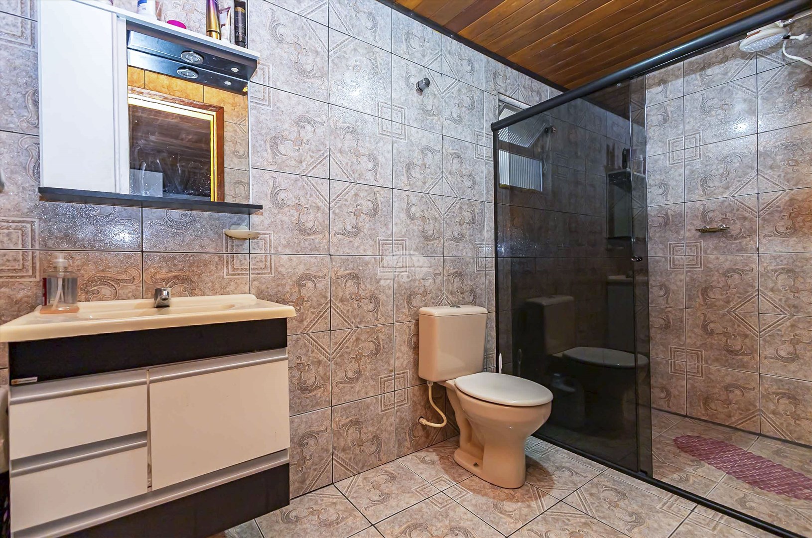 Casa à venda em Guaíra, Curitiba — TESTE 12342
