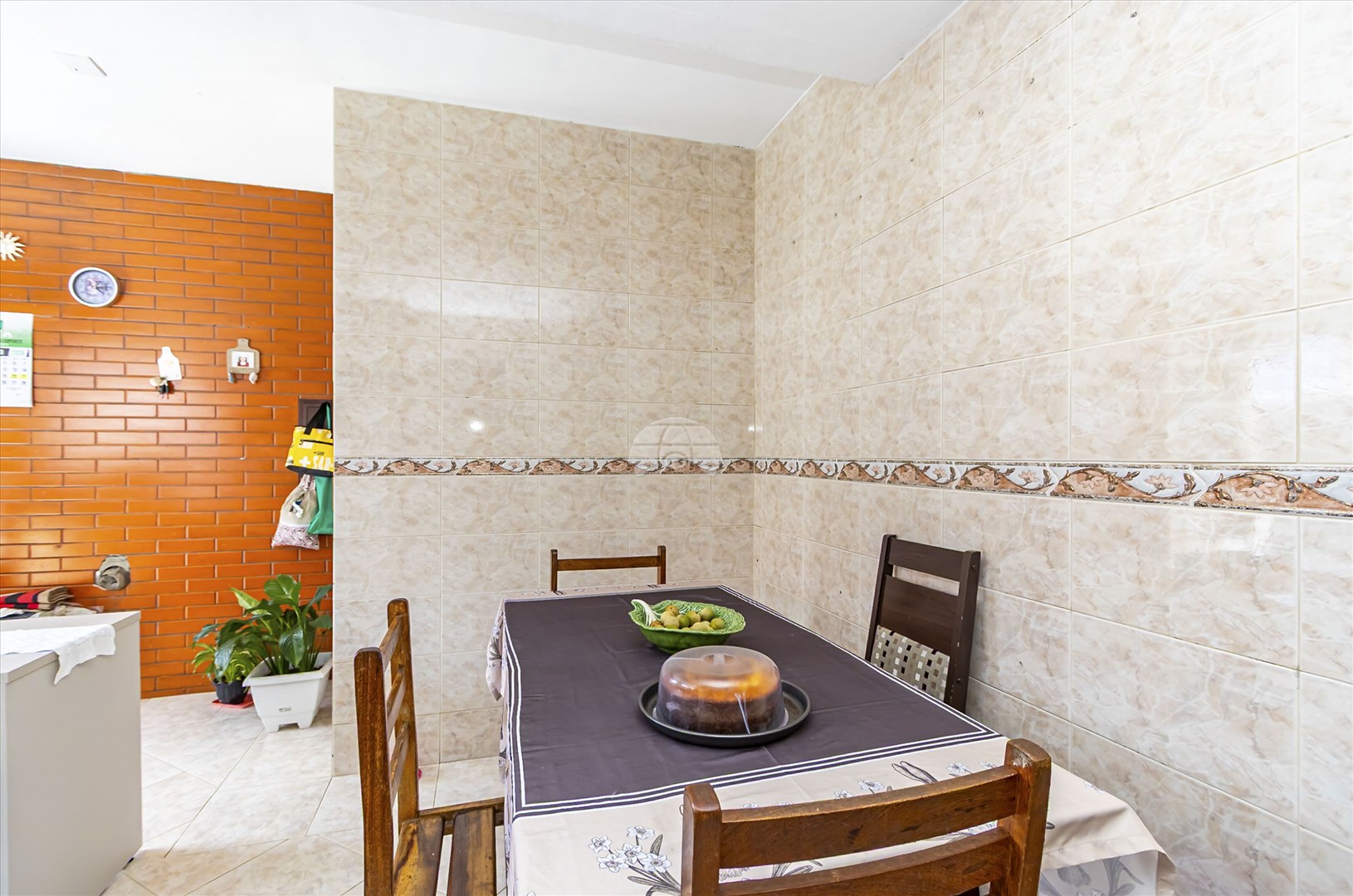 Casa à venda em Jardim Das Américas, Curitiba — GOMES CONSULTOR IMOBILIARIO LTDA.