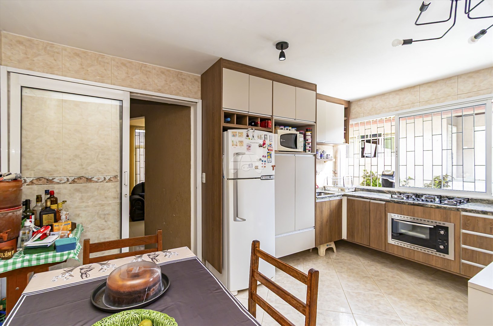 Casa à venda em Jardim Das Américas, Curitiba — GOMES CONSULTOR IMOBILIARIO LTDA.