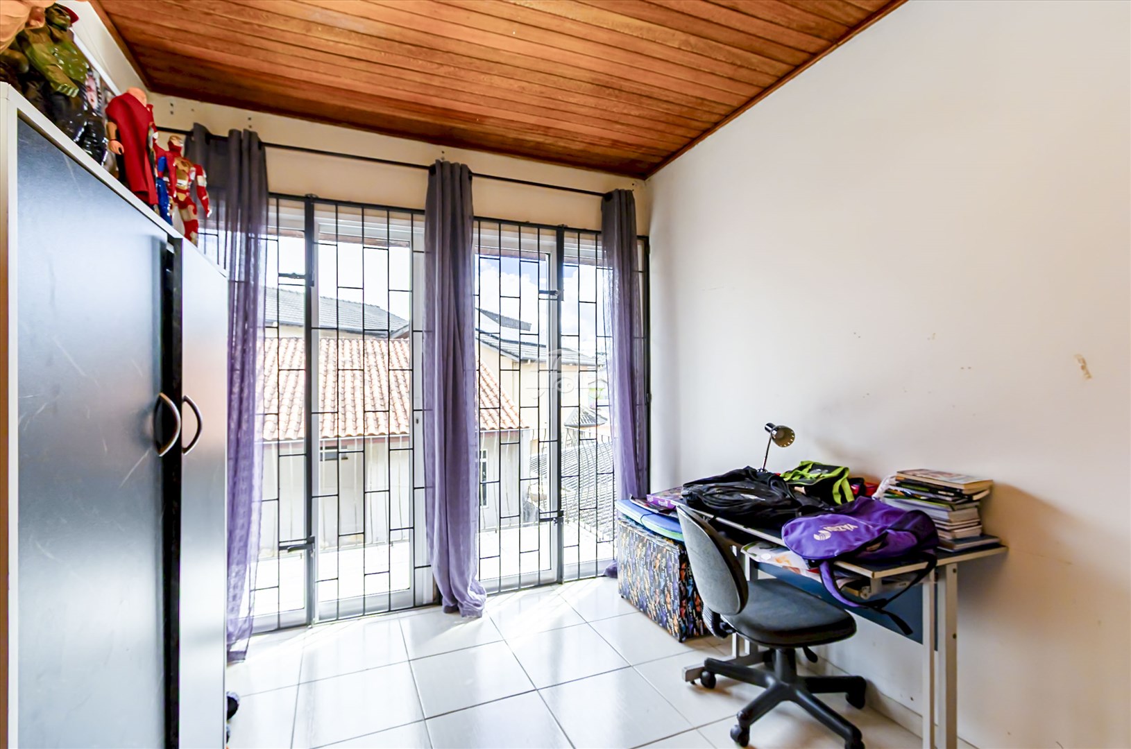 Casa à venda em Jardim Das Américas, Curitiba — GOMES CONSULTOR IMOBILIARIO LTDA.