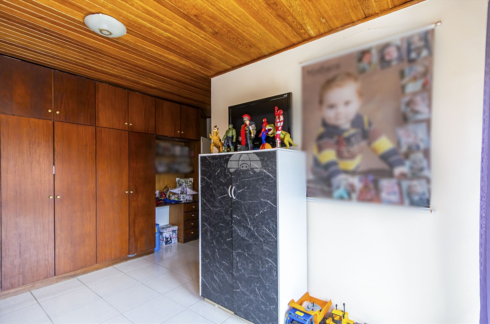 Casa à venda em Jardim Das Américas, Curitiba — GOMES CONSULTOR IMOBILIARIO LTDA.