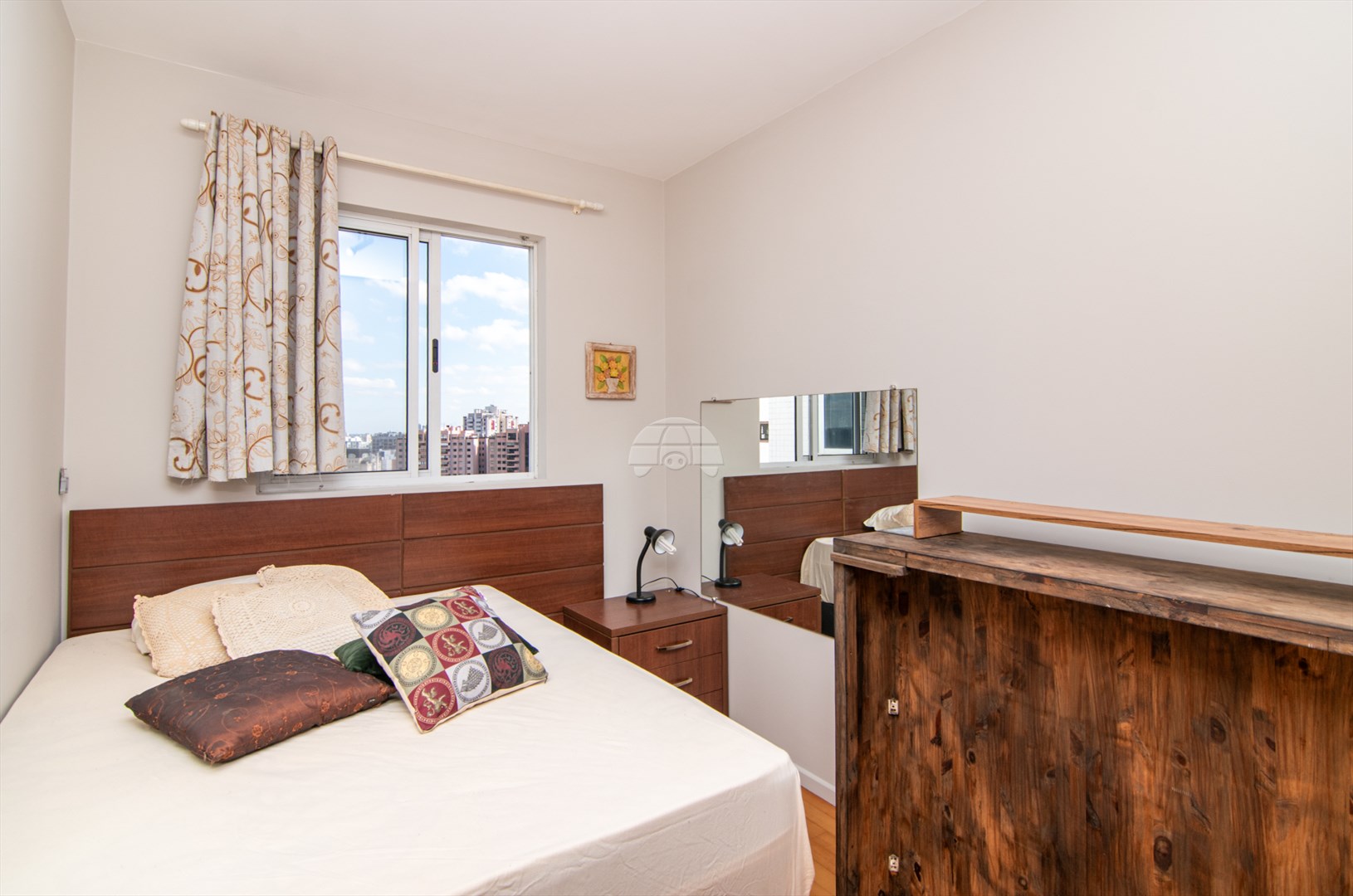 Apartamento à venda em Cabral, Curitiba — Imobiliária Razão