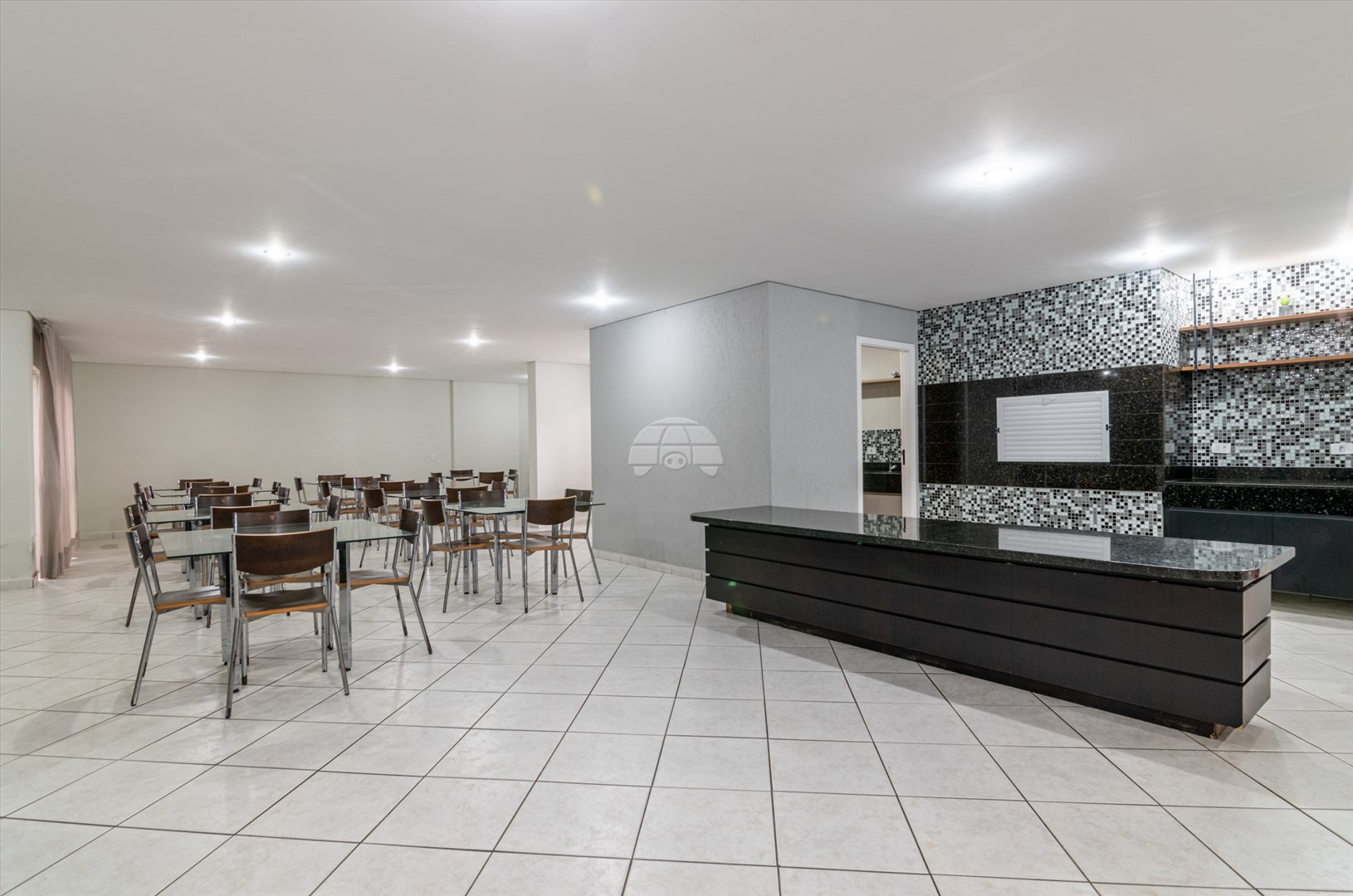 Apartamento à venda em Cabral, Curitiba — Imobiliária Razão