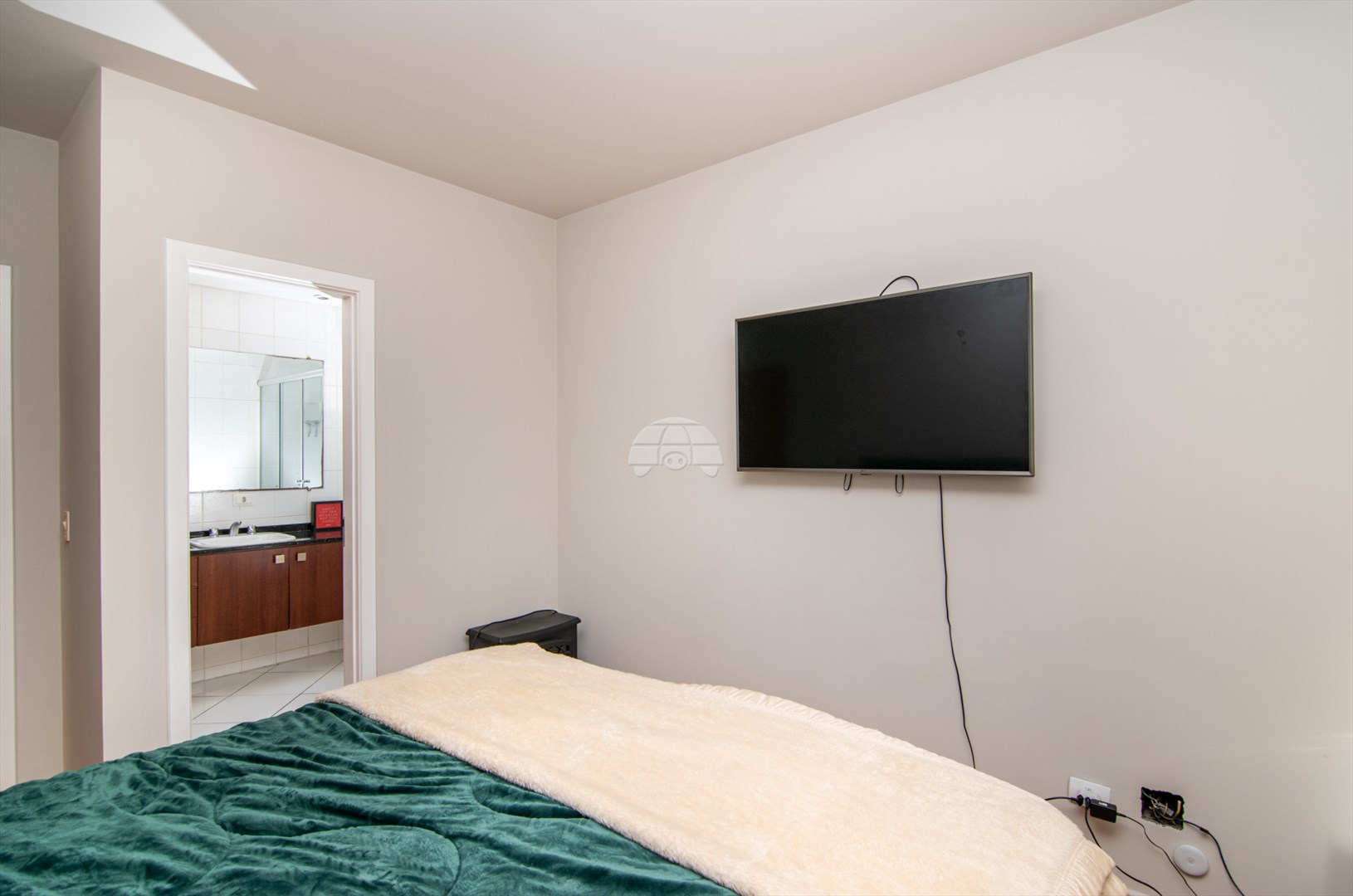 Apartamento à venda em Cabral, Curitiba — Imobiliária Razão