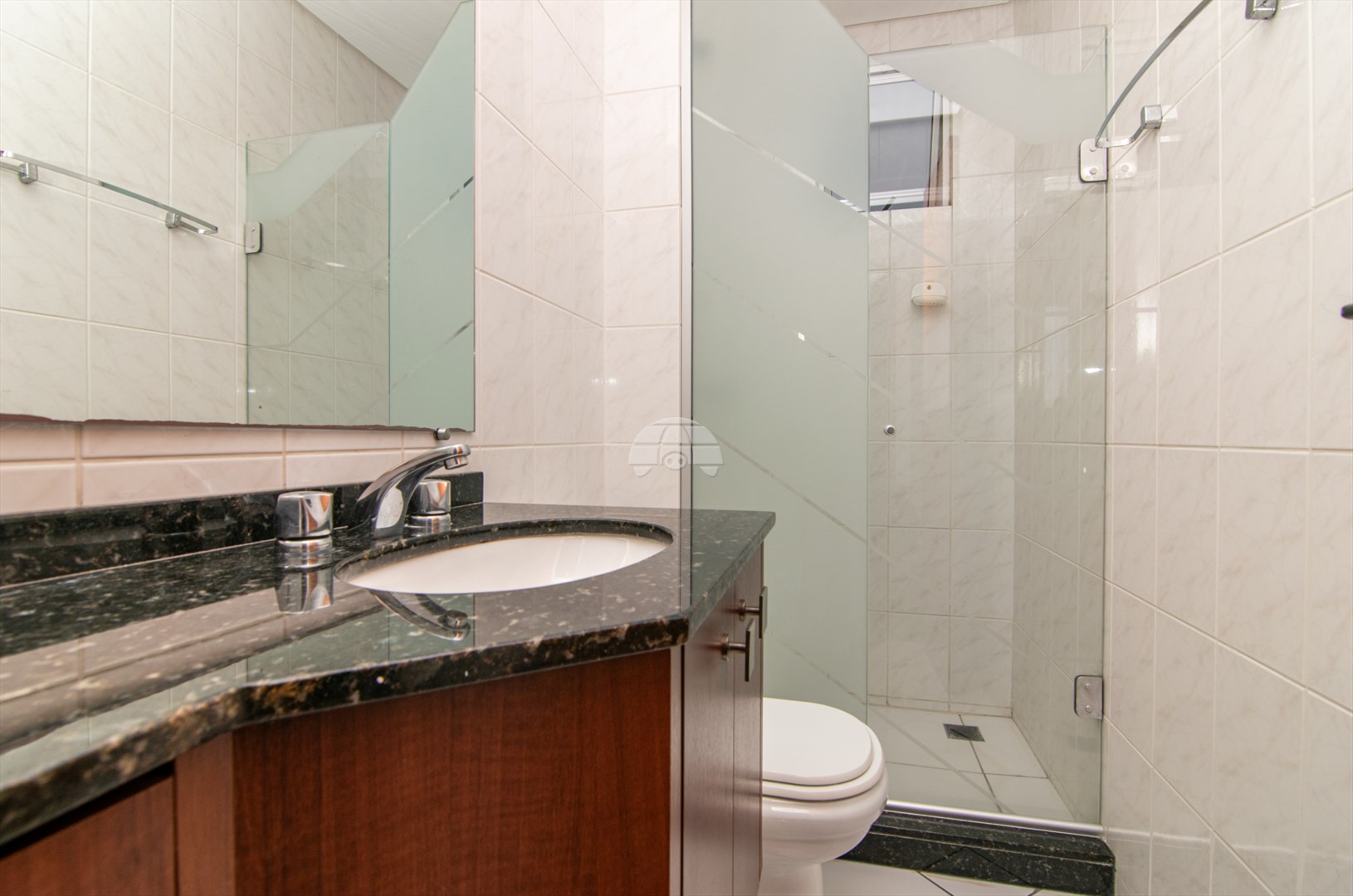 Apartamento à venda em Cabral, Curitiba — Imobiliária Razão