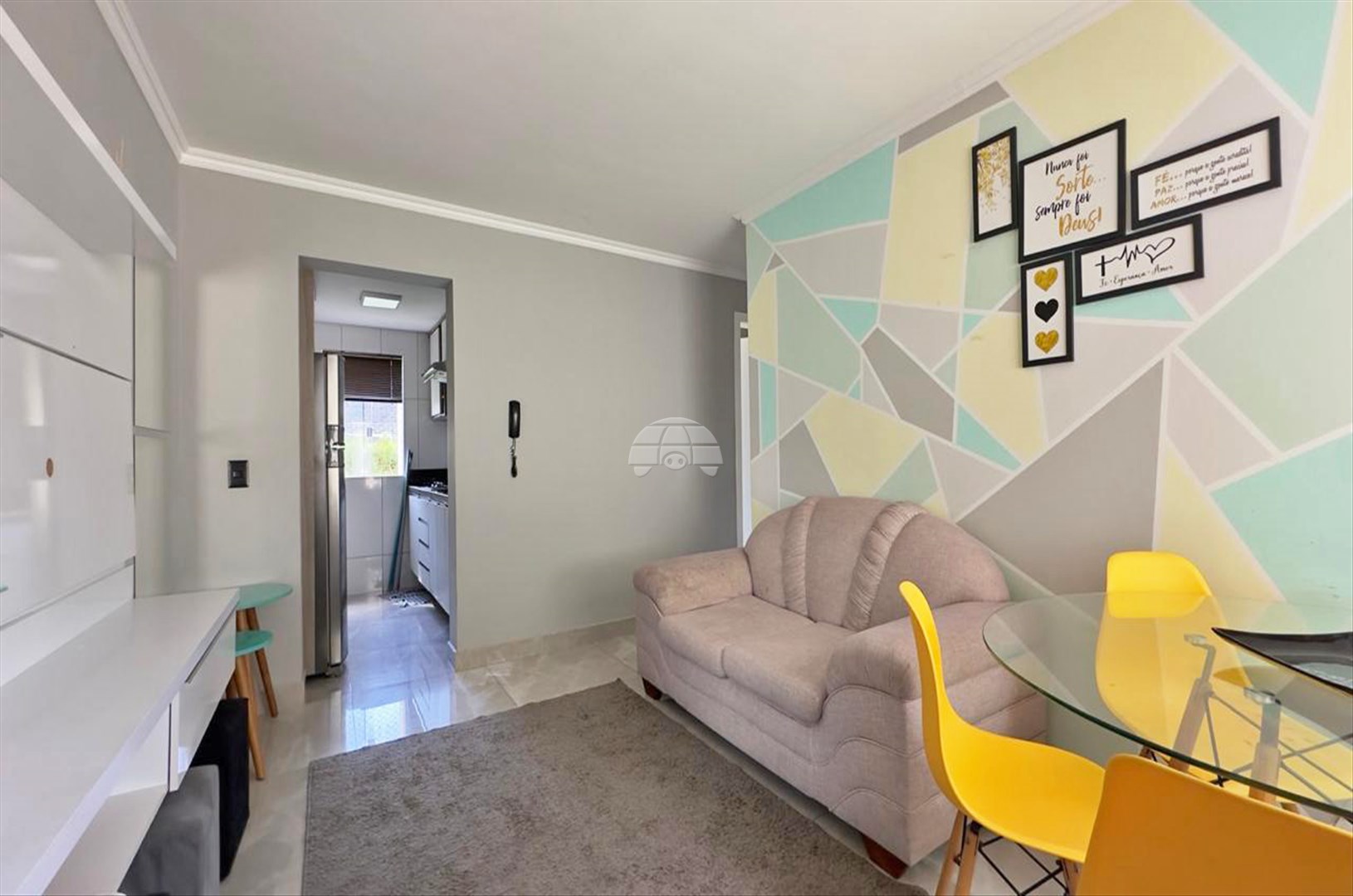 Apartamento para alugar em Planta Cristóvão Colombo, Colombo — Portal Chave Fácil