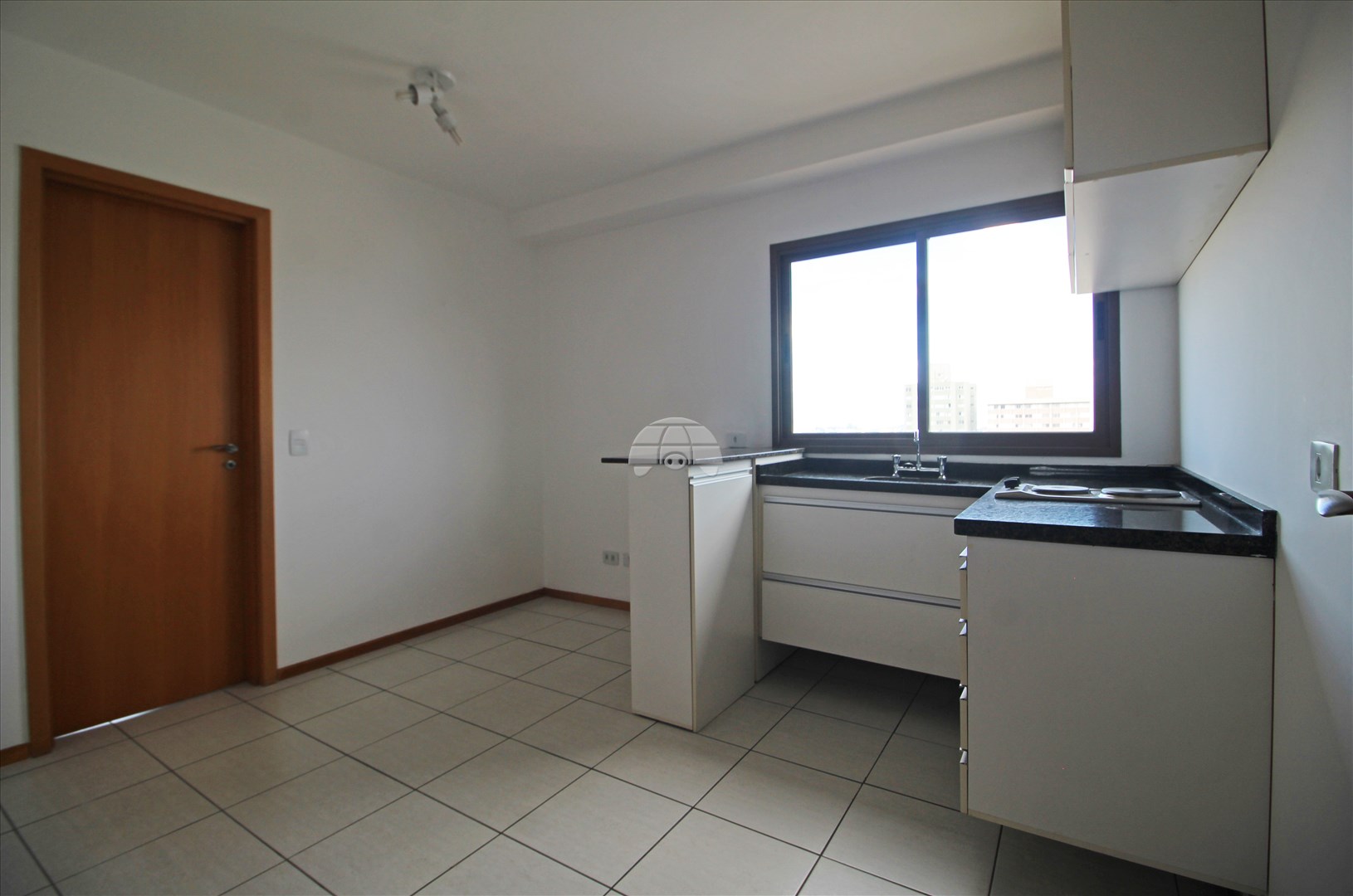 Apartamento para alugar em Centro, Curitiba — Portal Chave Fácil