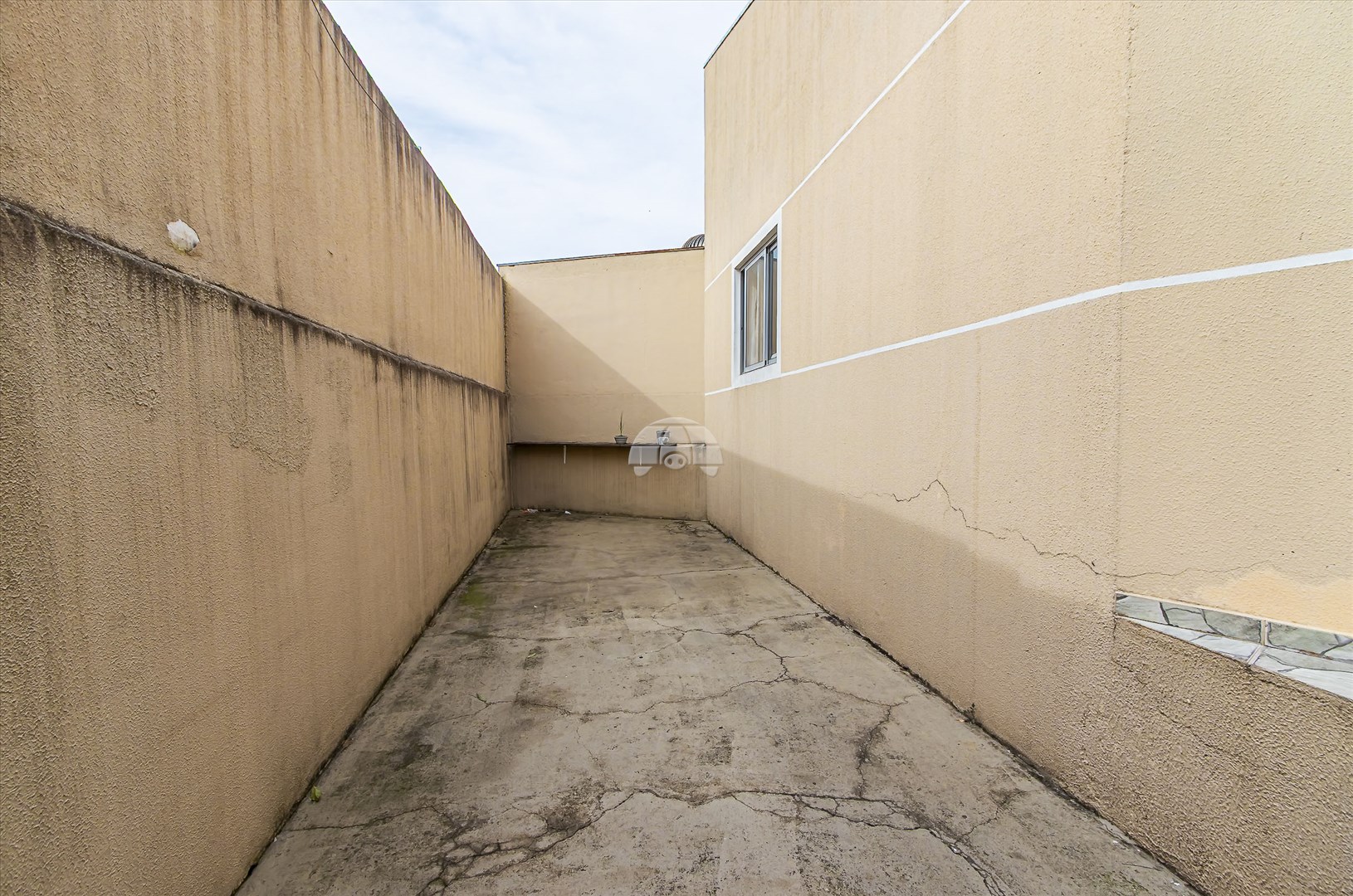 Casa à venda em Xaxim, Curitiba — Imobiliária Andrade