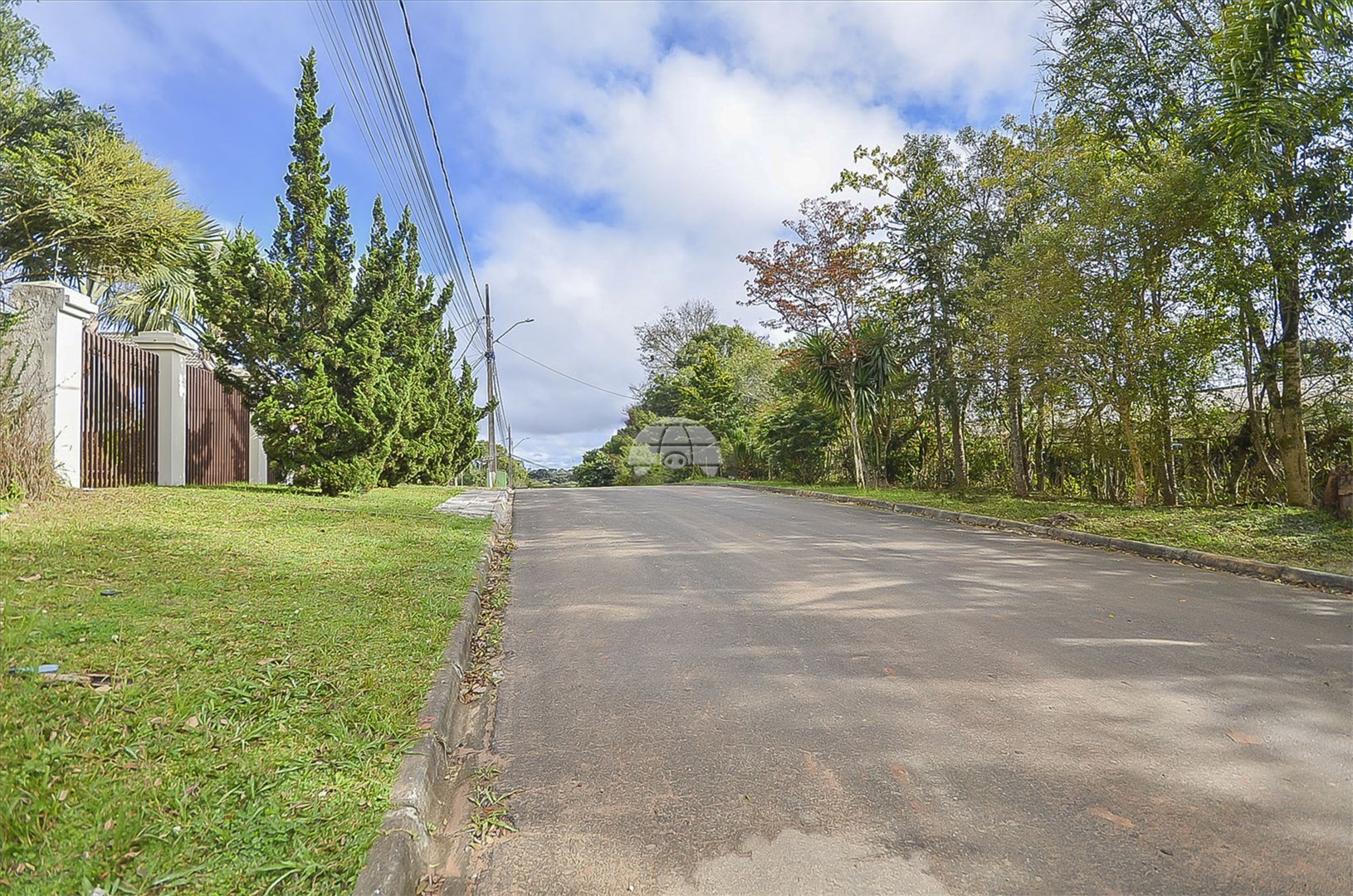 Terreno/Área à venda em Santa Cândida, Curitiba — Burgman Imóveis Curitiba-PR