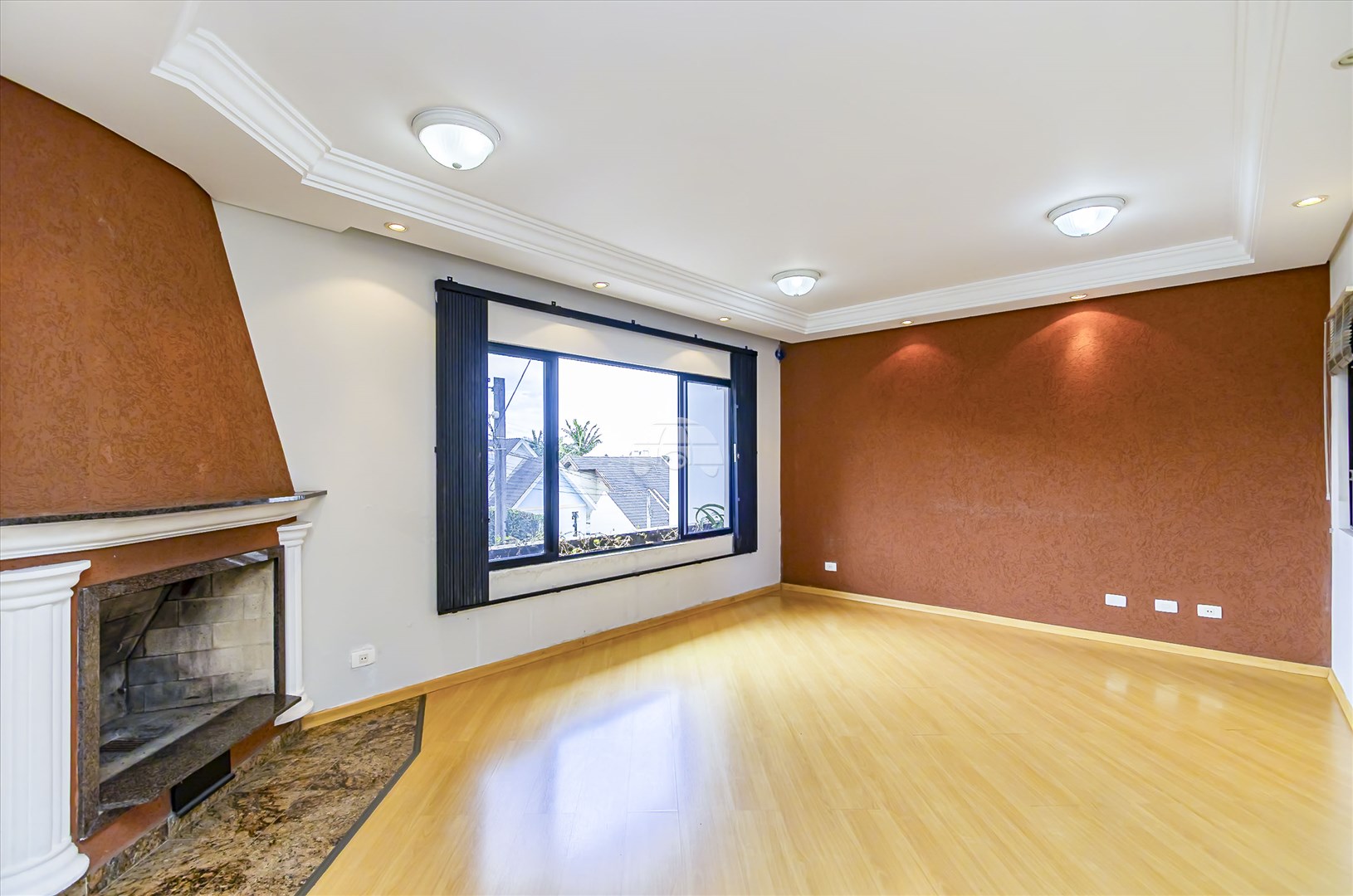 Casa à venda em Tarumã, Curitiba — Portal Chave Fácil