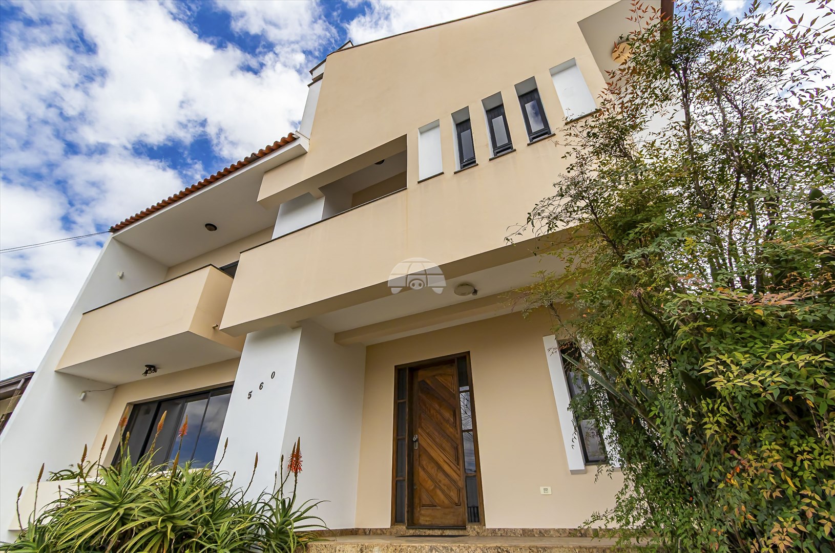 Casa à venda em Tarumã, Curitiba — Portal Chave Fácil
