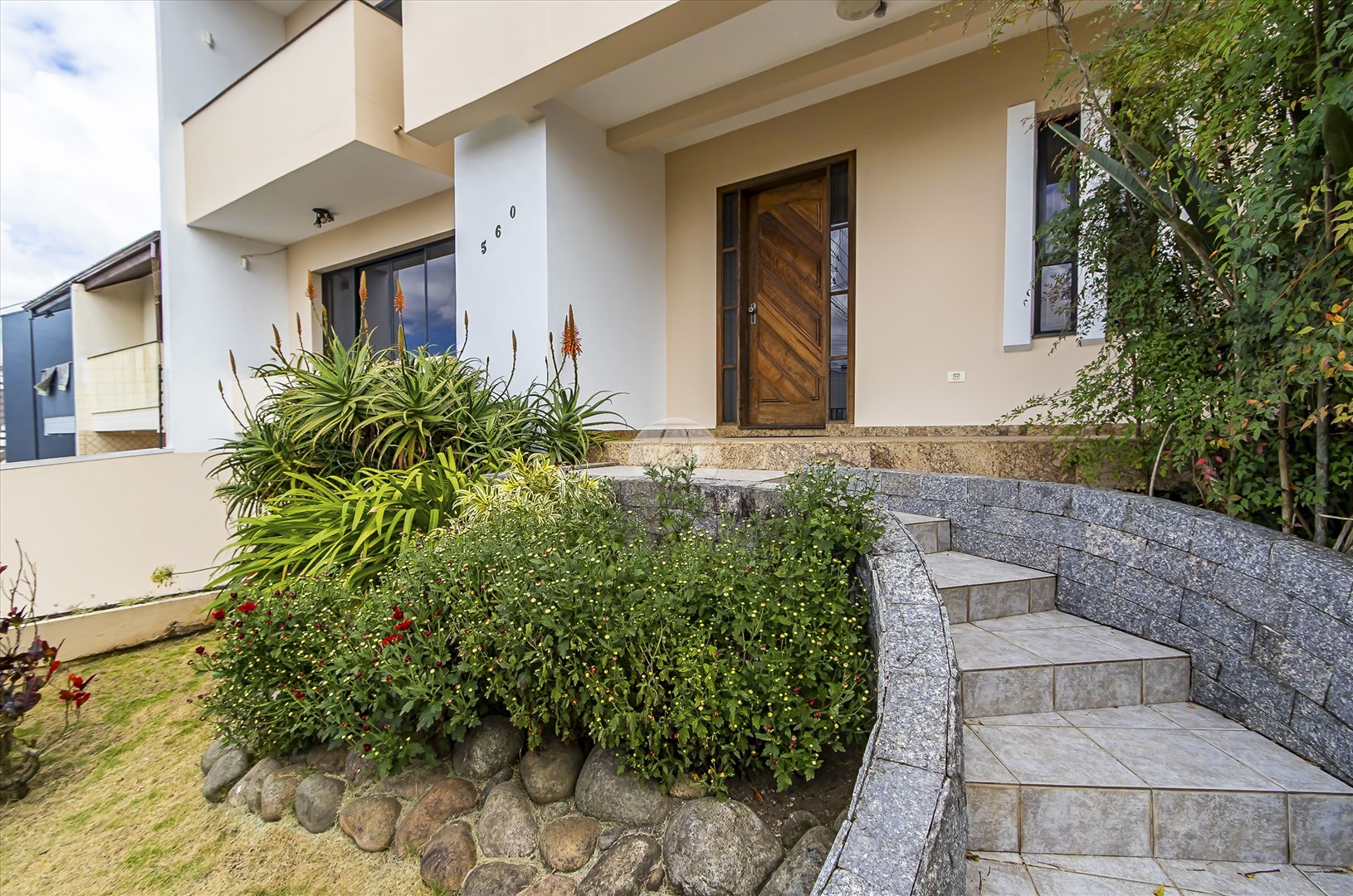 Casa à venda em Tarumã, Curitiba — Portal Chave Fácil