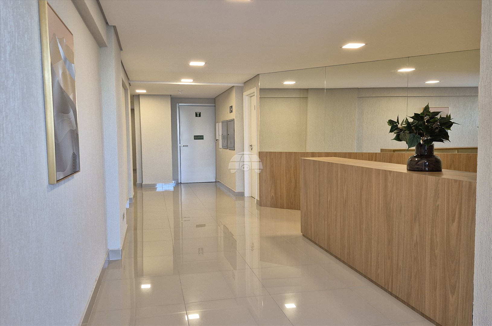 Apartamento à venda em Cajuru, Curitiba — UNA
